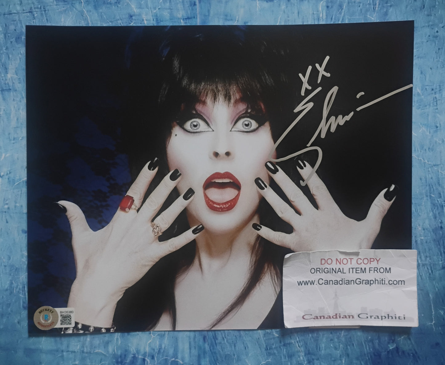 Elvira Cassandra Peterson Hand Signed Autograph 8x10 Photo BAS COA