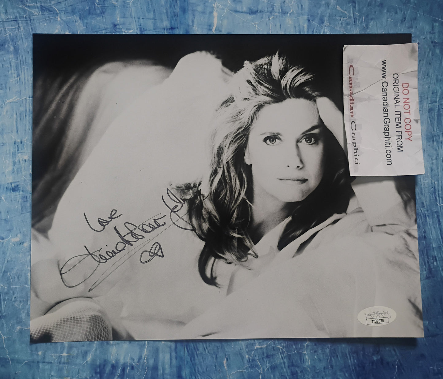 Olivia Newton-John Hand Signed Autograph 8x10 Photo JSA COA
