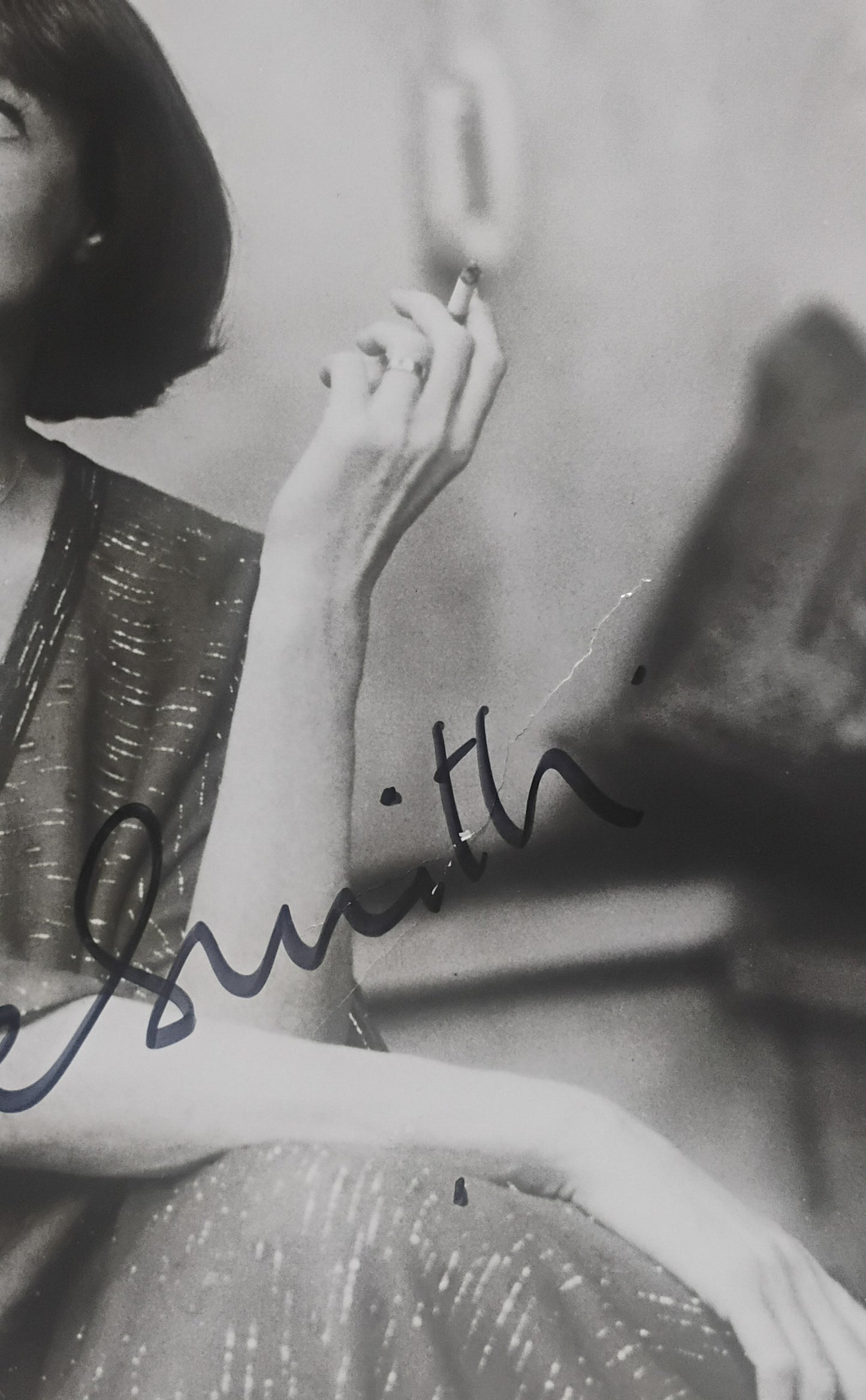 Maggie Smith Hand Signed Autograph 8x10 Photo JSA COA