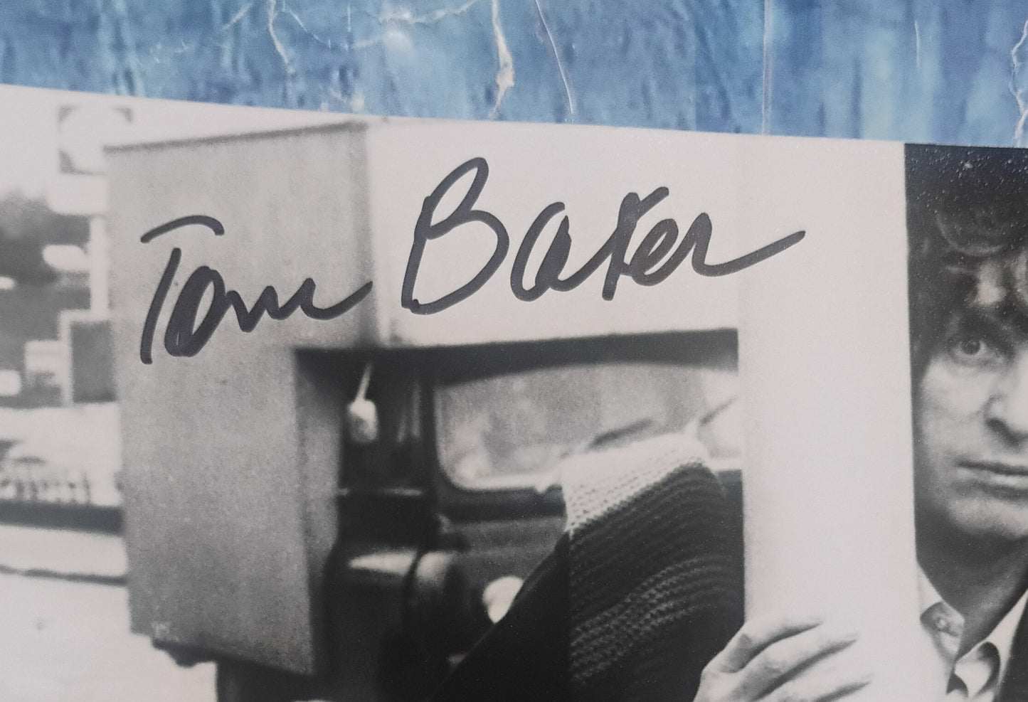 Tom Baker, Louise Jameson & John Leeson Hand Signed Autograph 8x10 Photo COA Doctor Who