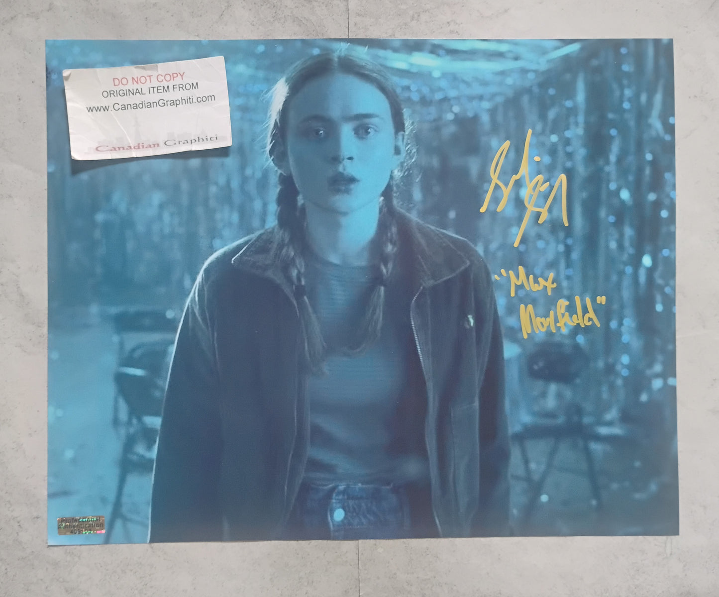 Sadie Sink Hand Signed Autograph 11x14 Photo COA Stranger Things