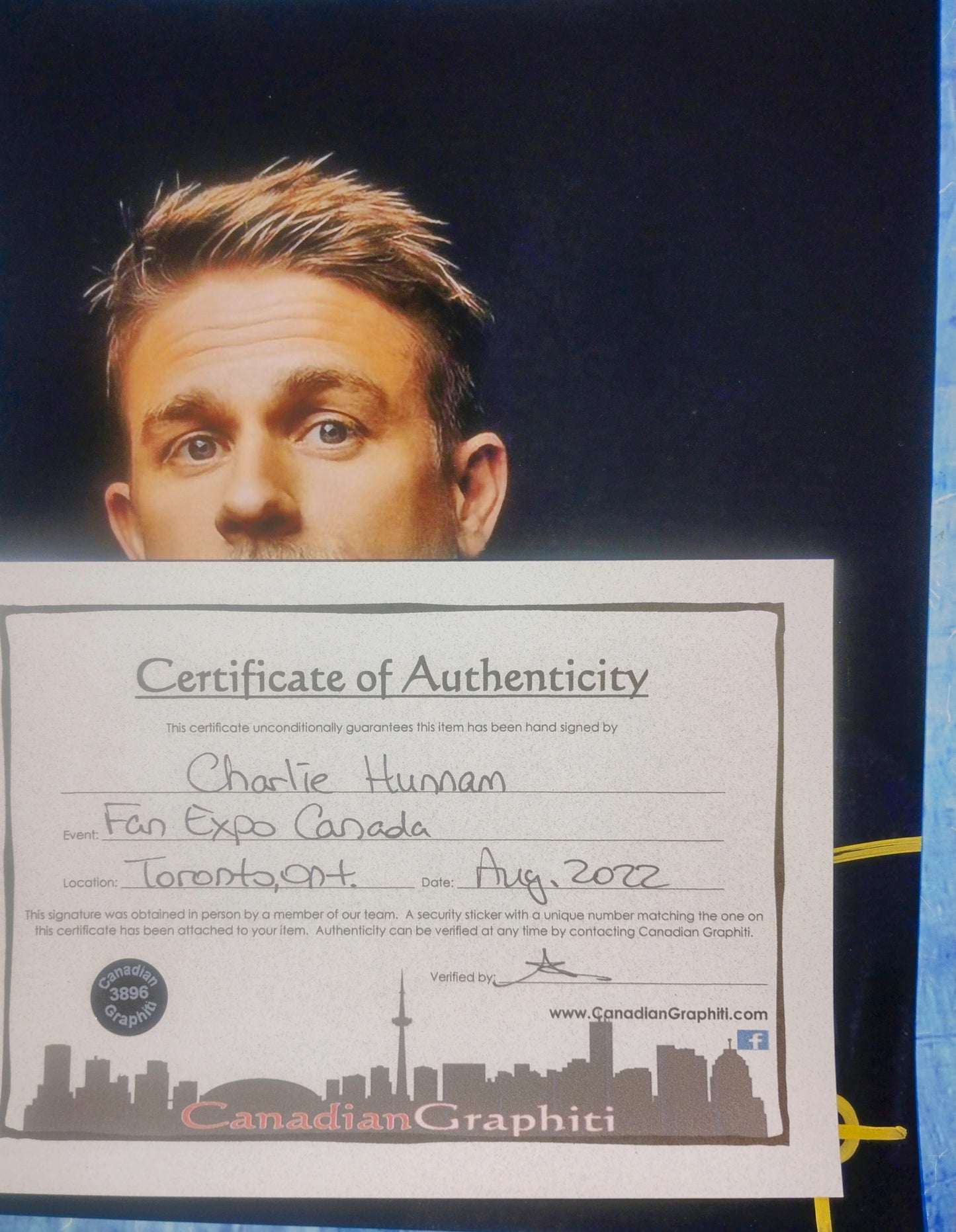 Charlie Hunnam Hand Signed Autograph 8x10 Photo COA