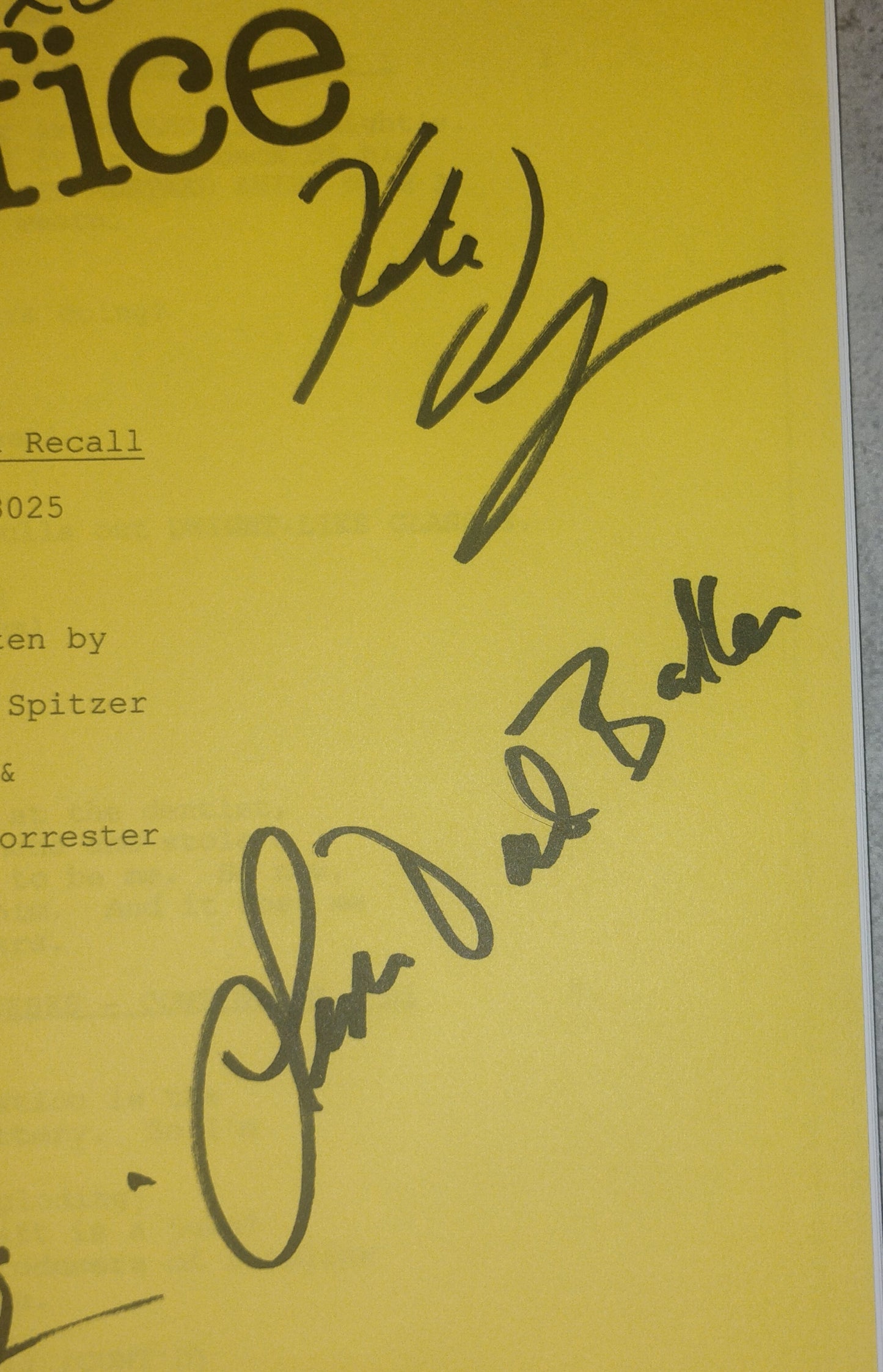The Office 7x Cast Hand Signed Autograph Script COA