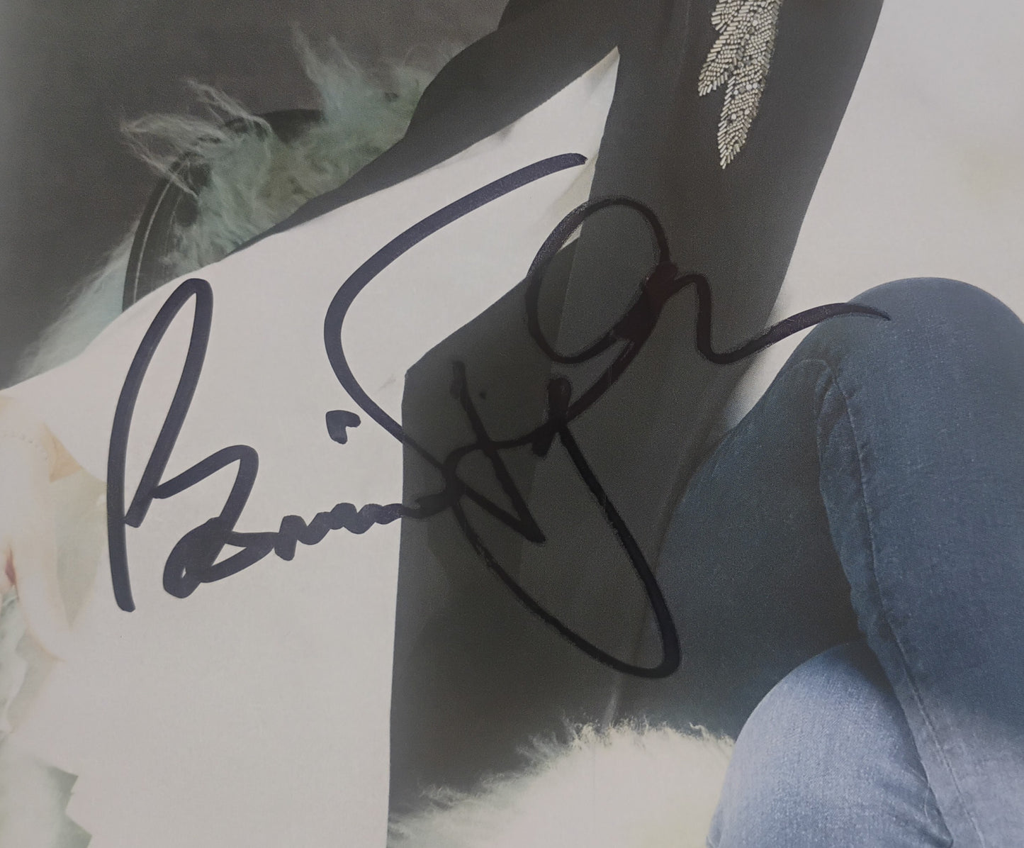 Bonnie Tyler Hand Signed Autograph 11x14 Photo COA