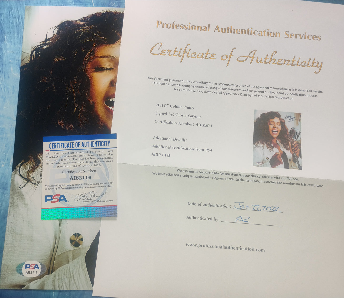 Gloria Gaynor Hand Signed Autograph 8x10 Photo PSA COA
