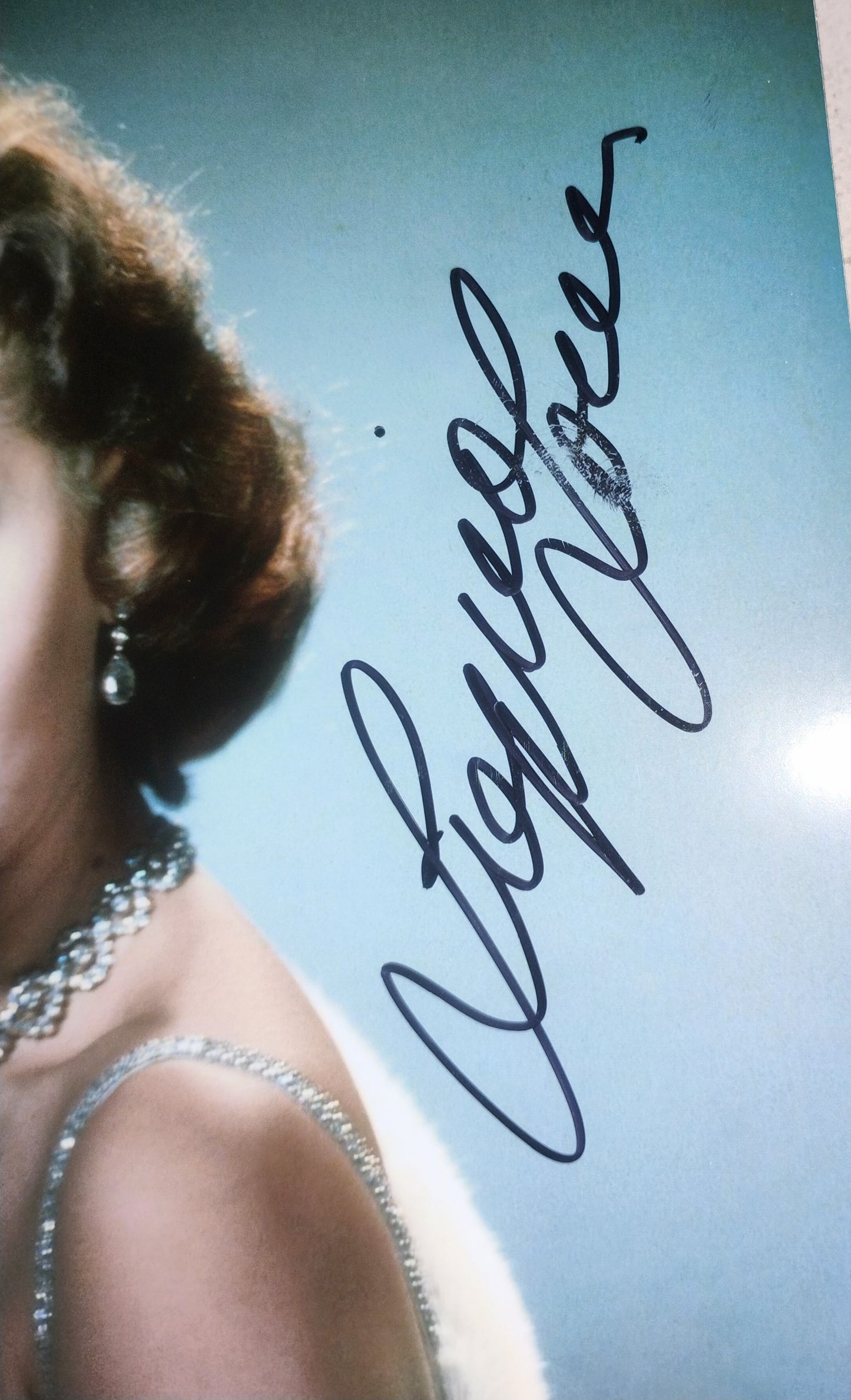Sophia Loren Hand Signed Autograph 8x10 Photo PSA COA