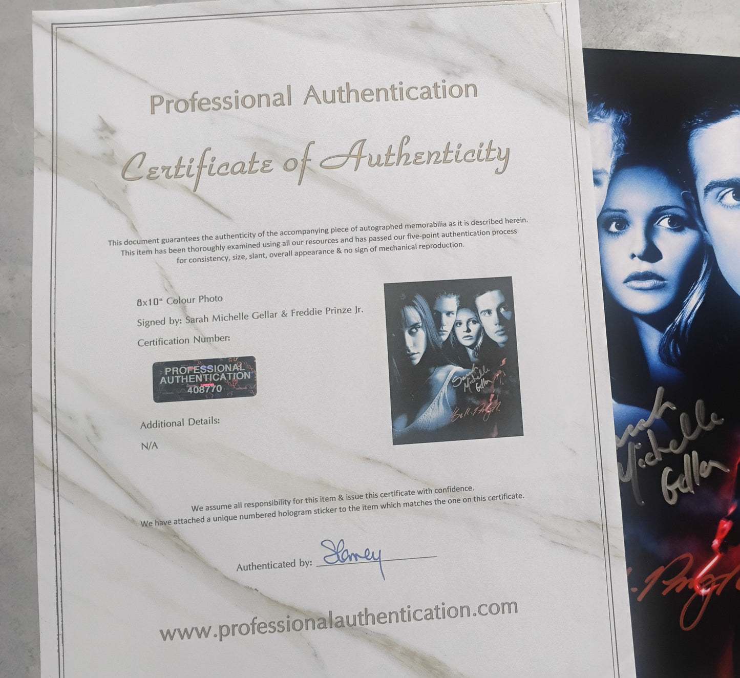 Sarah Michelle Gellar & Freddie Prinze Jr Hand Signed Autograph 8x10 Photo COA I Know What You Did Last Summer