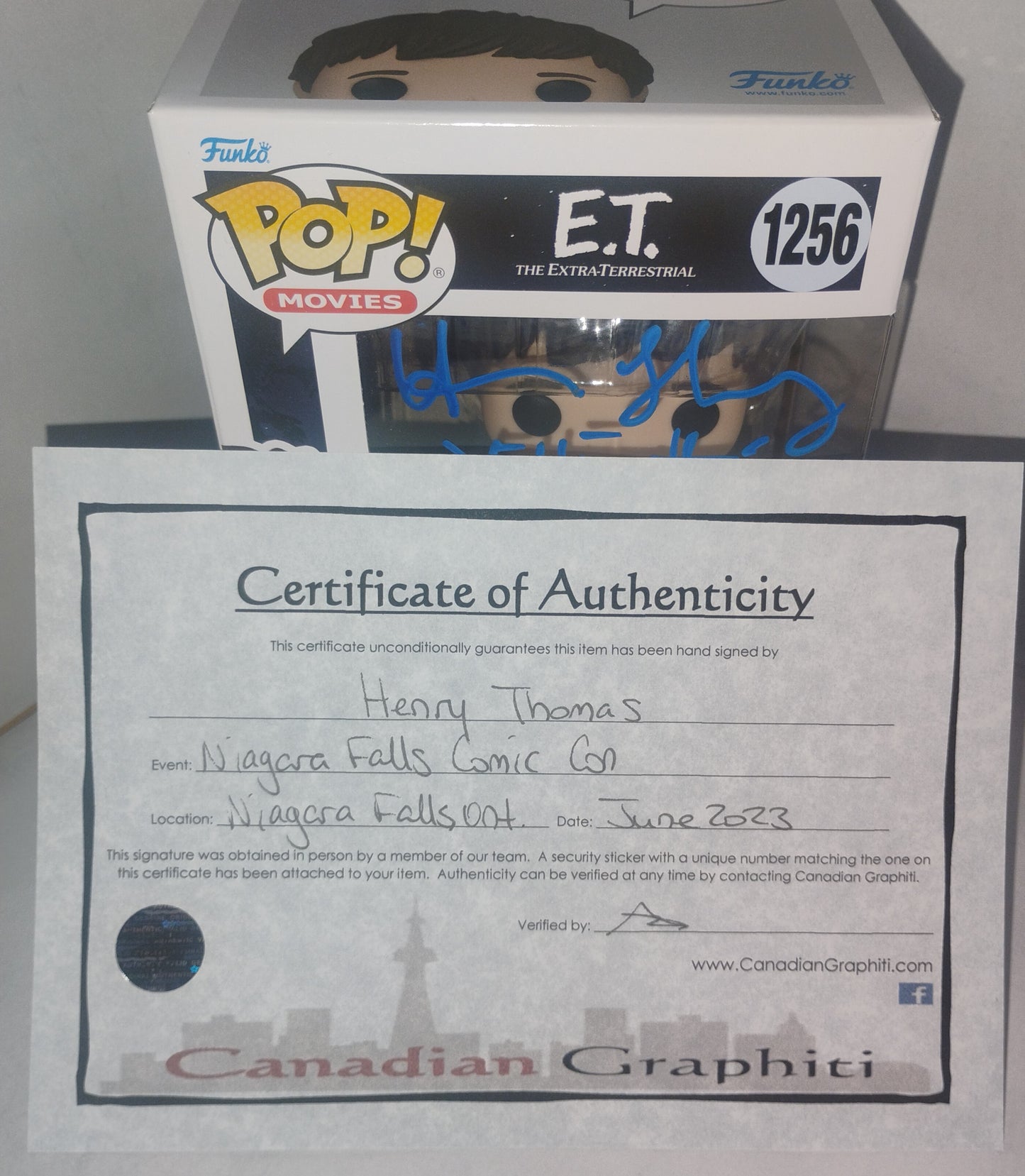 Henry Thomas Hand Signed Autograph E.T. Elliott Funko Pop COA