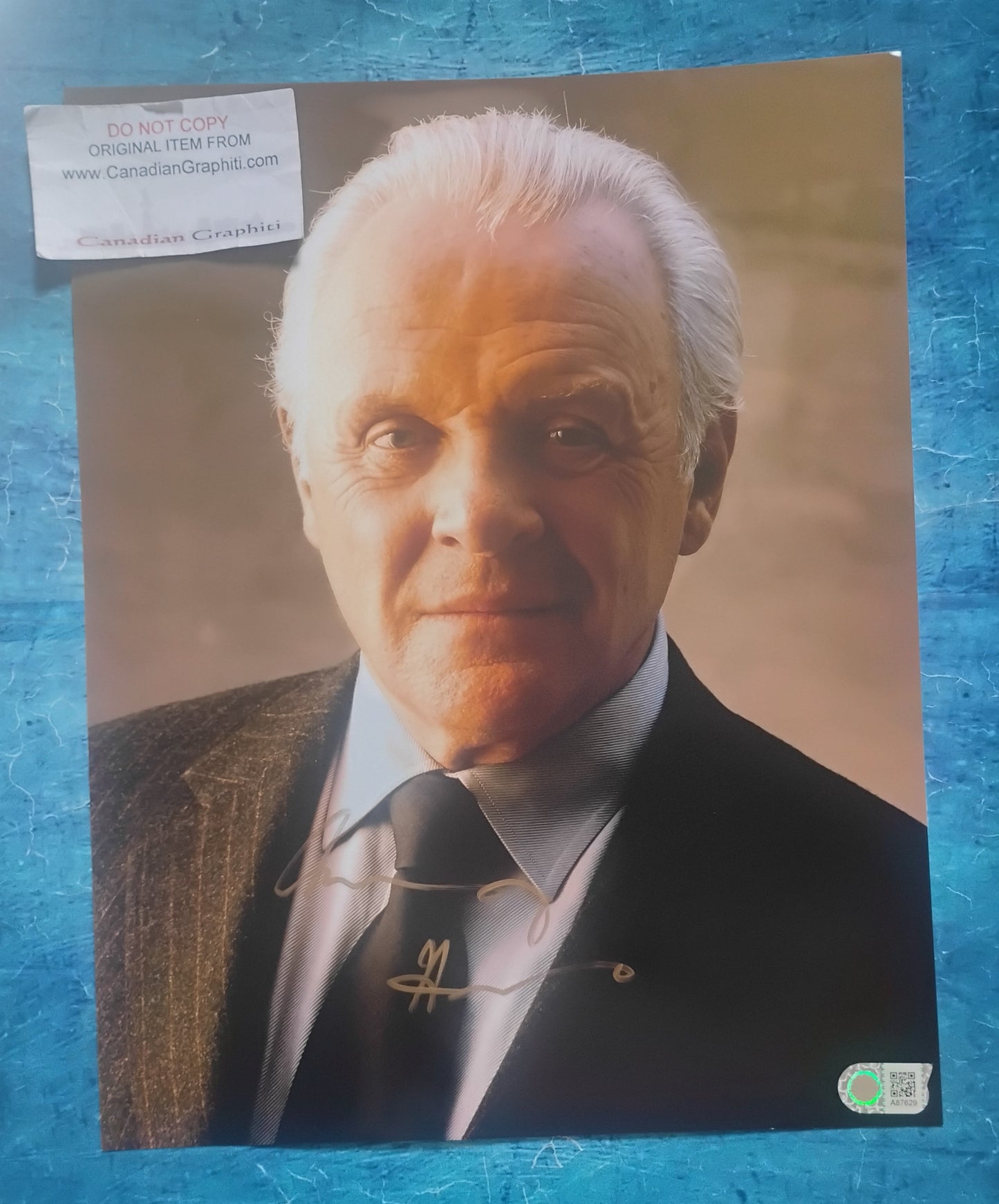 Anthony Hopkins Hand Signed Autograph 11x14 Photo SWAU COA