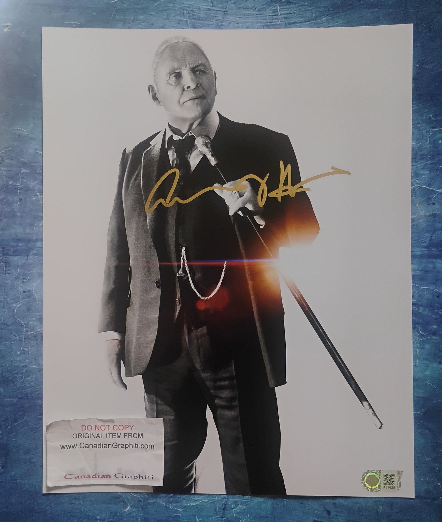 Anthony Hopkins Hand Signed Autograph 11x14 Photo SWAU COA