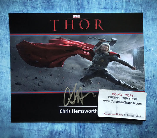 Chris Hemsworth Hand Signed Autograph 8x10 Photo COA Thor