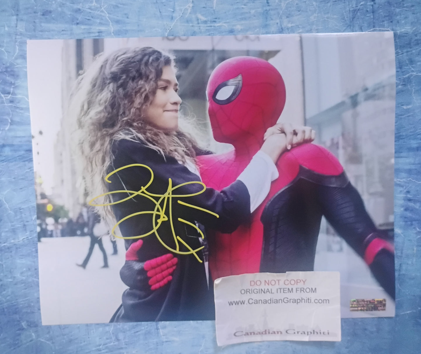 Zendaya Hand Signed Autograph 8x10 Photo COA Spider-man