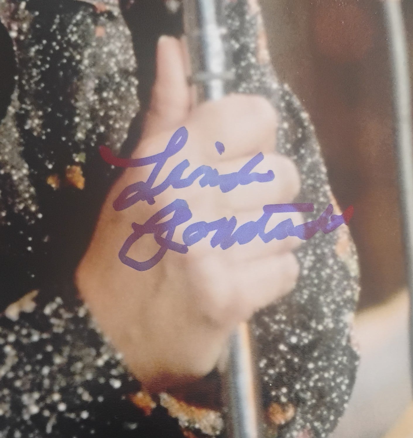 Linda Ronstadt Hand Signed Autograph 8x10 Photo PSA COA