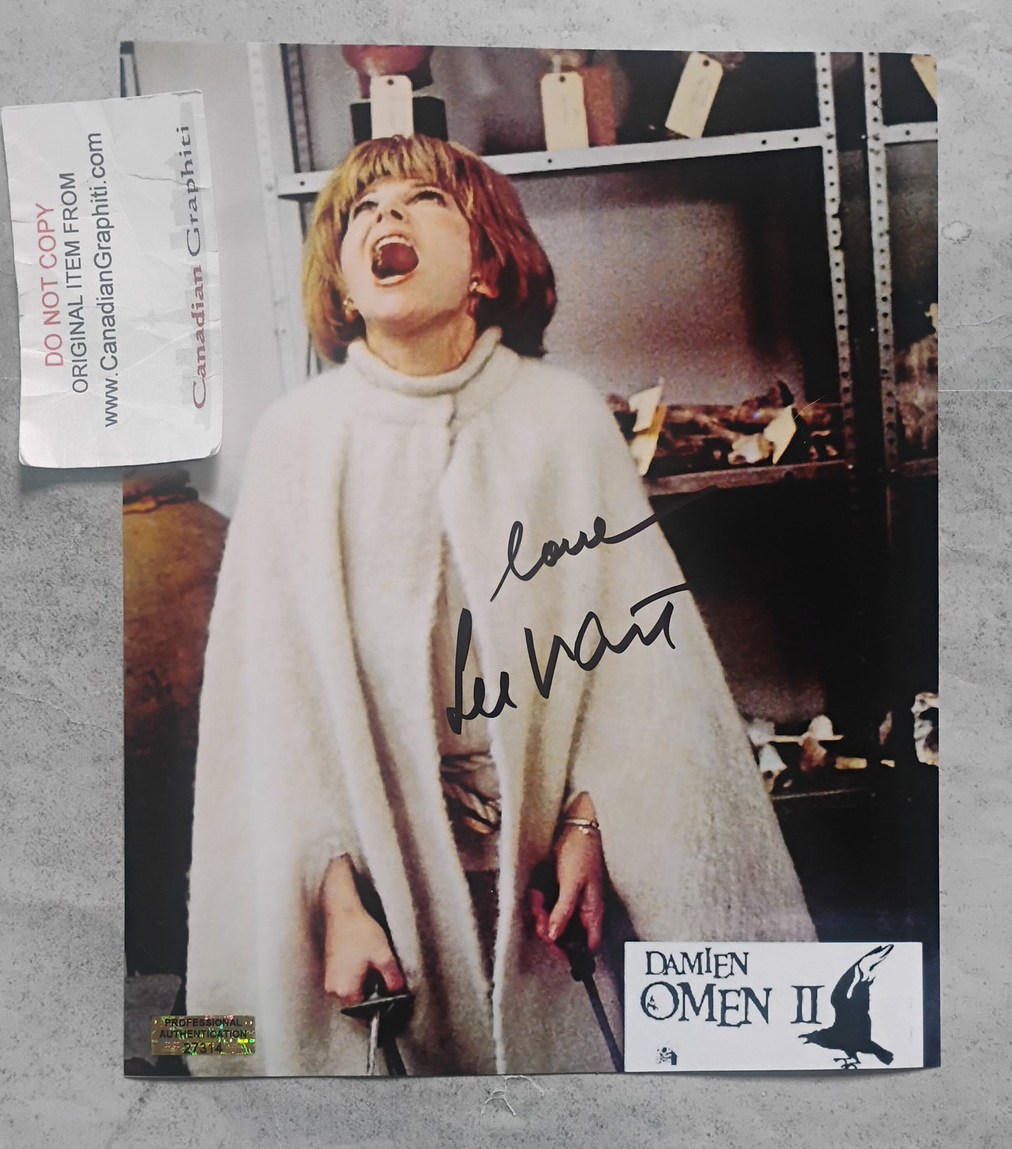 Lee Grant Hand Signed Autograph 8x10 Photo COA The Omen