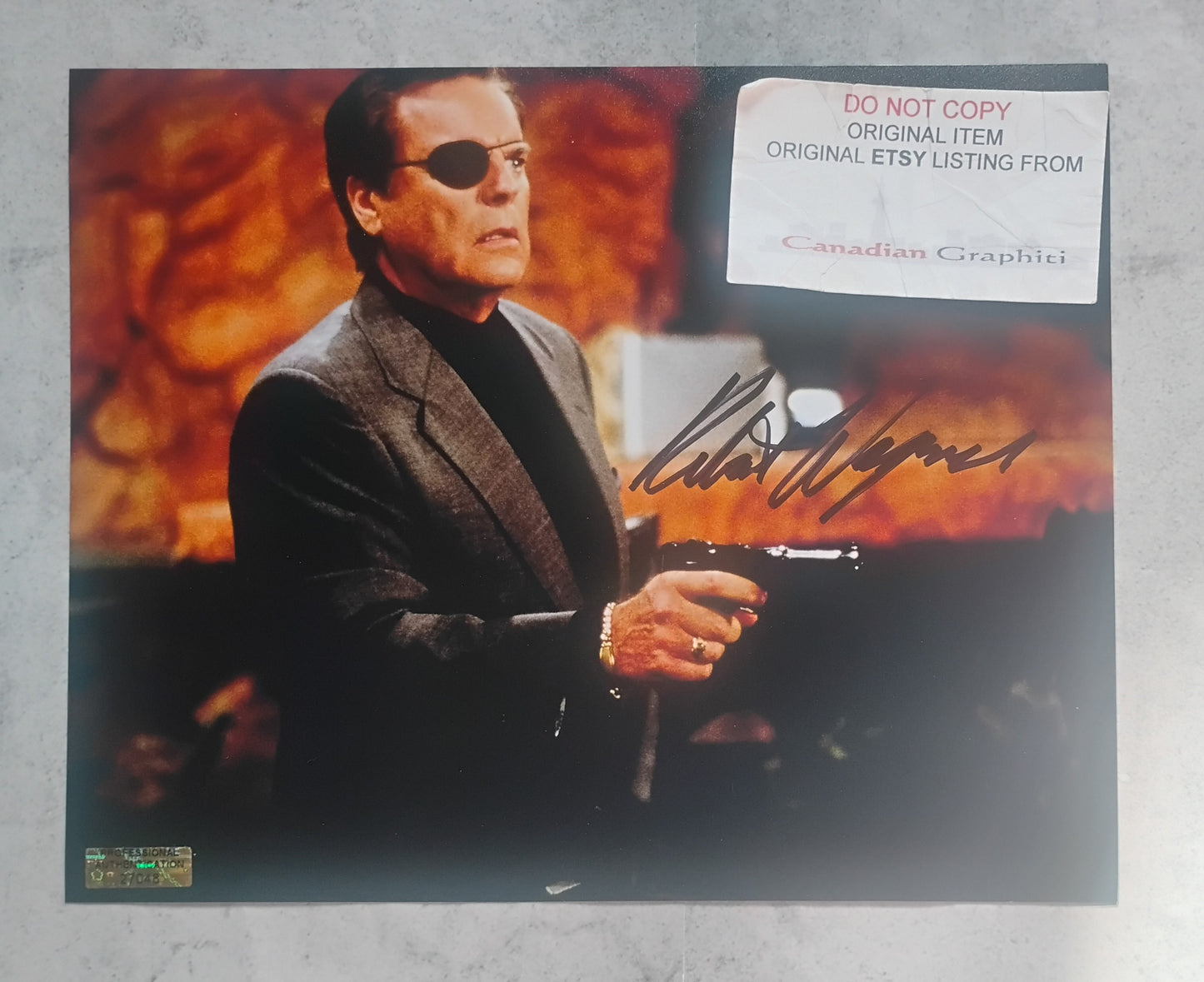 Robert Wagner Hand Signed Autograph 8x10 Photo COA Austin Powers
