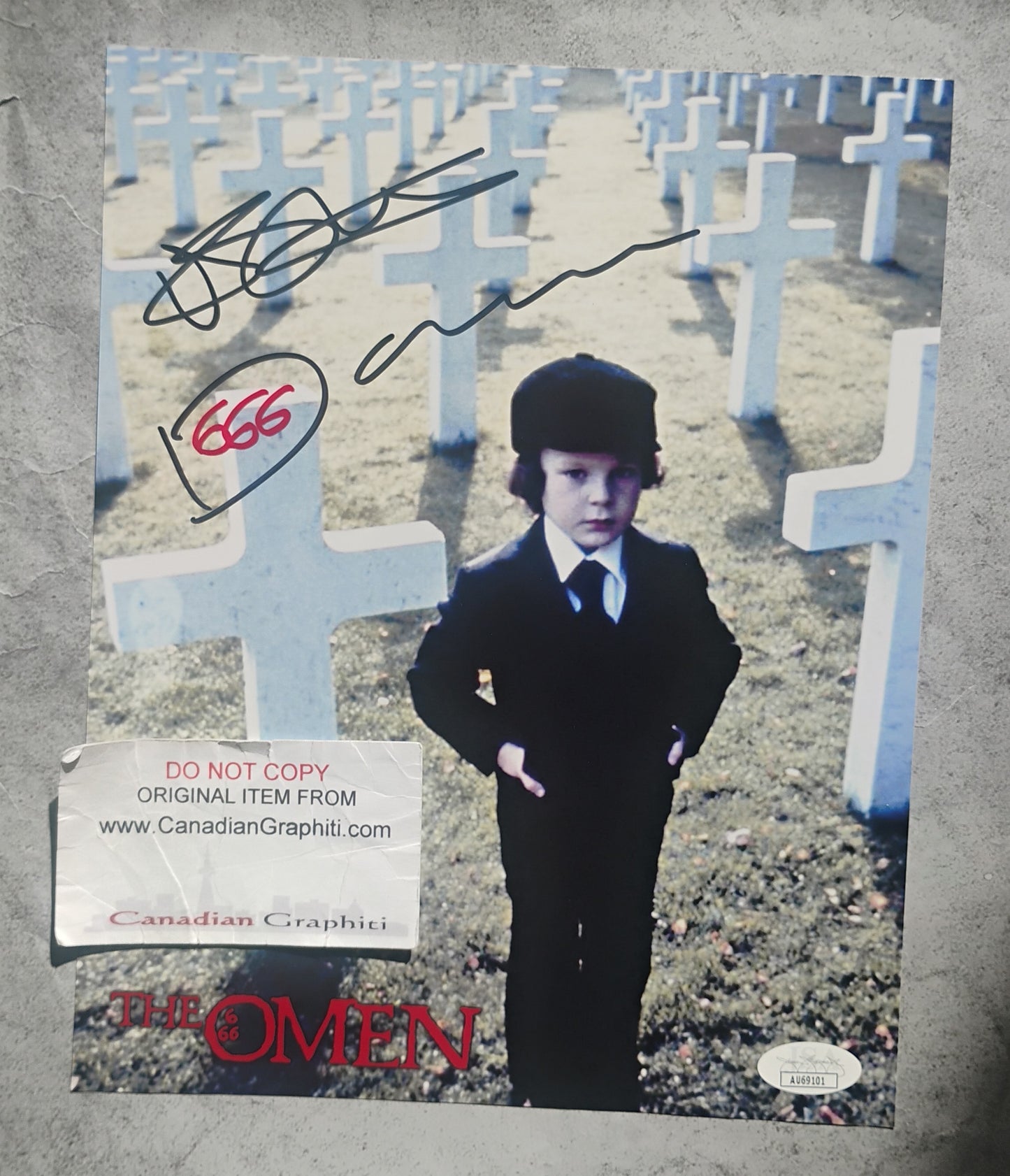 Harvey Stephens Hand Signed Autograph 8x10 Photo JSA COA The Omen
