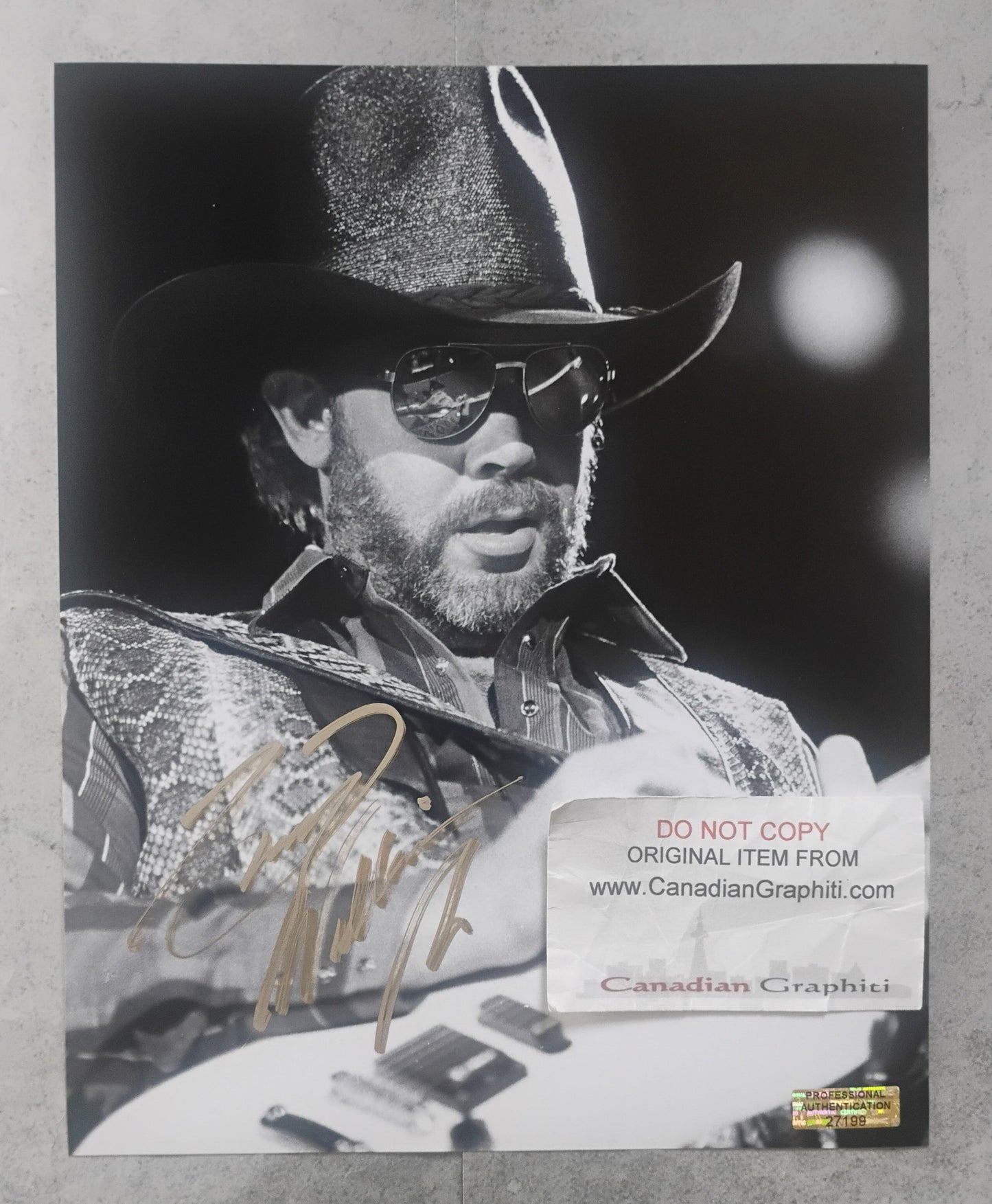 Hank Williams Jr Hand Signed Autograph 8x10 Photo COA PA