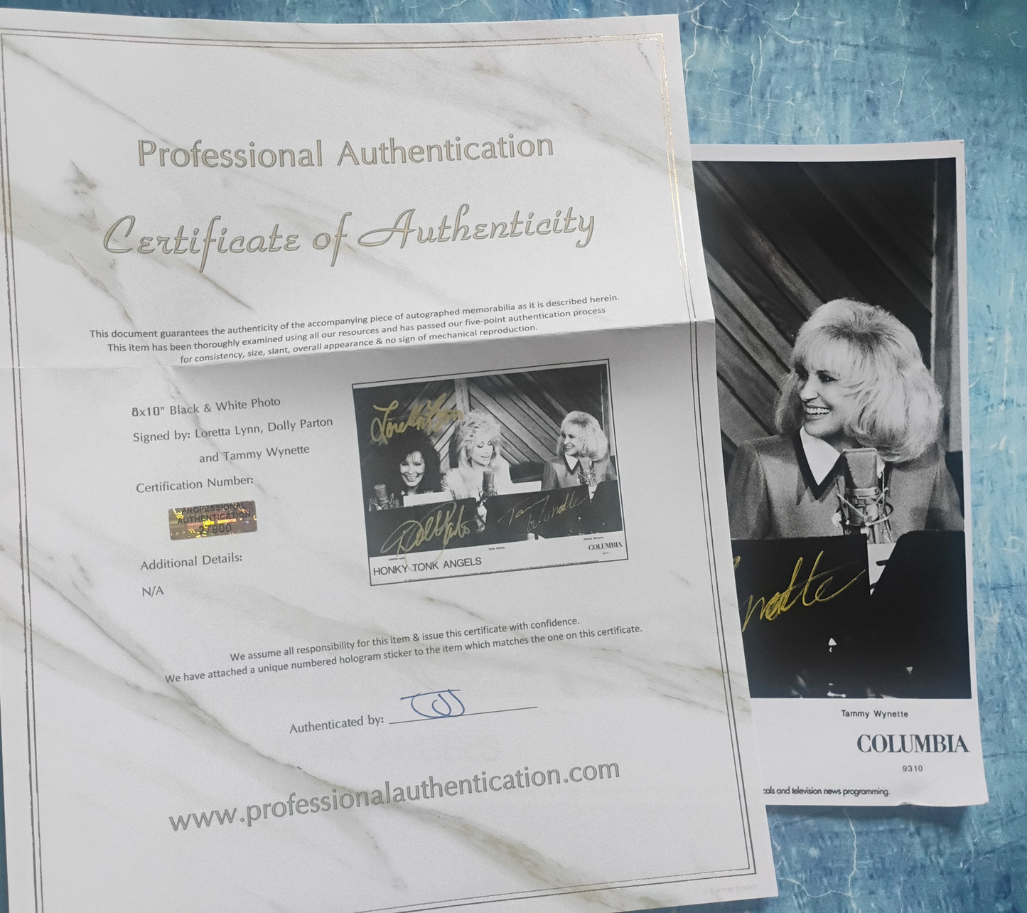 Dolly Parton, Loretta Lynn & Tammy Wynette Hand Signed Autograph 8x10 Photo COA
