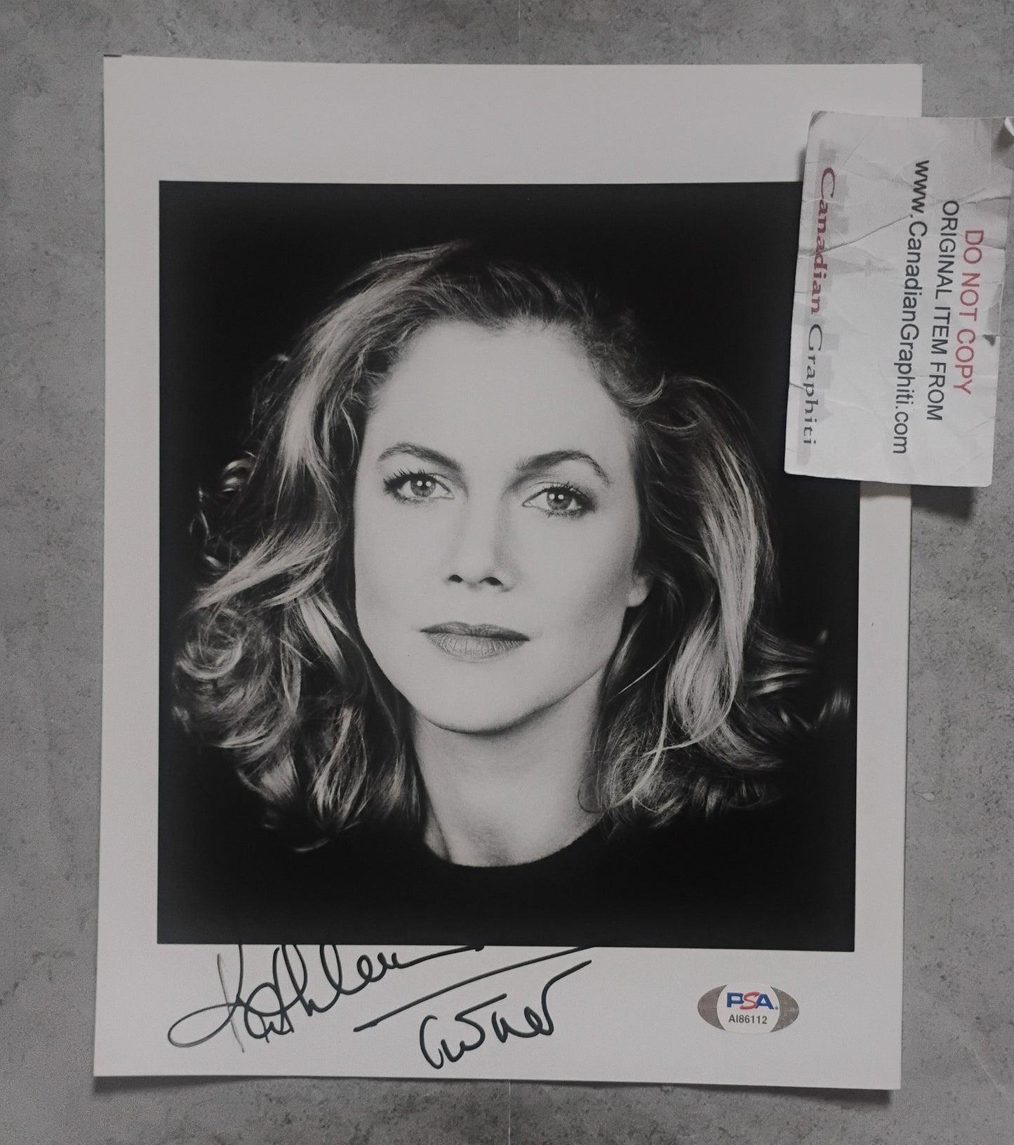 Kathleen Turner Hand Signed Autograph 8x10 Photo PSA COA