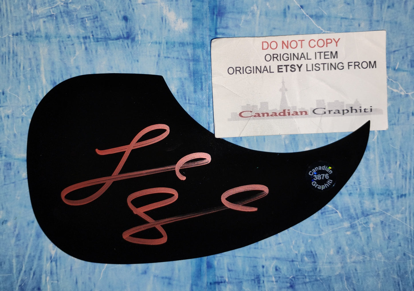 Lainey Wilson Hand Signed Autograph Guitar Pick Guard COA