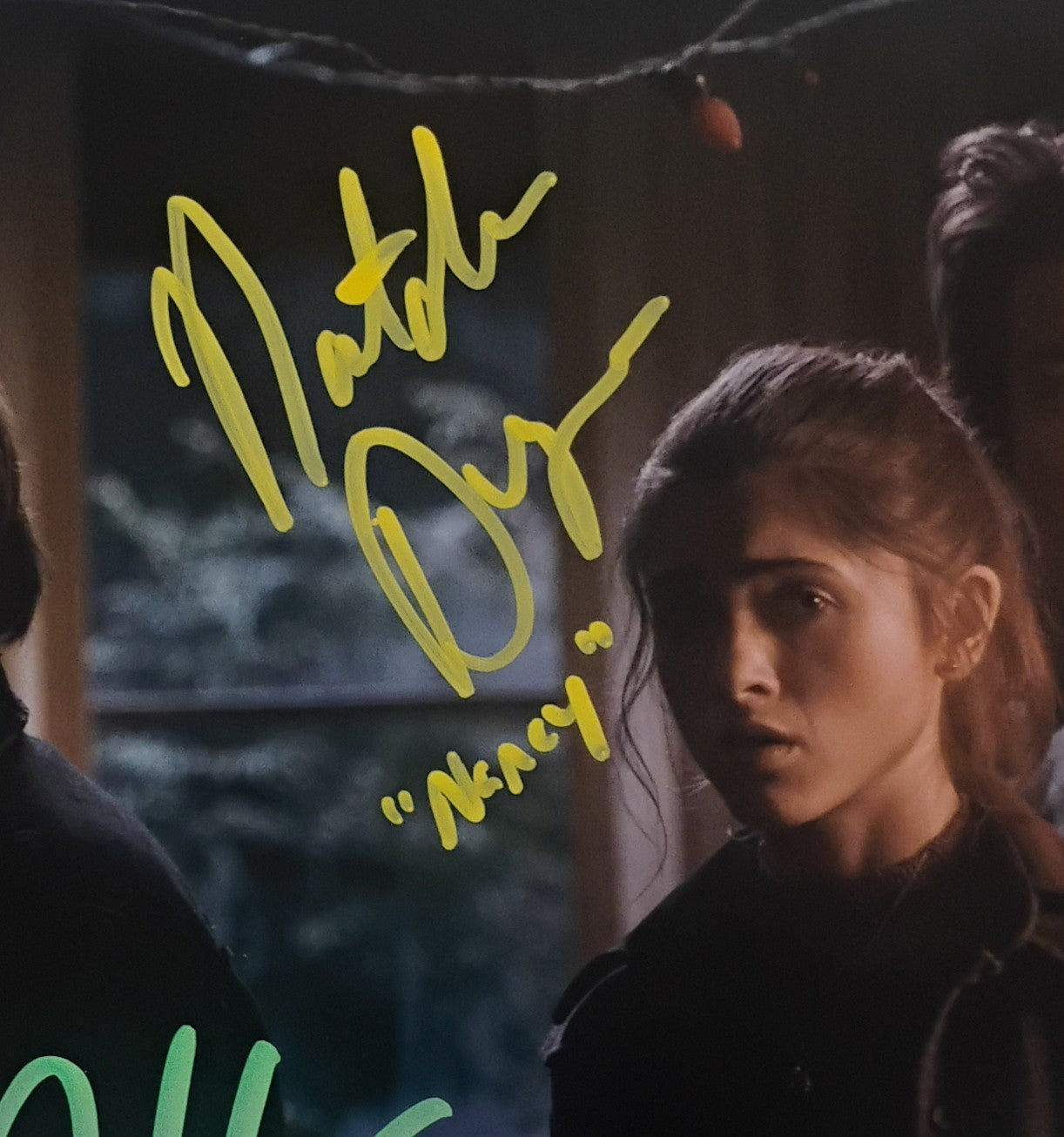 Charlie Heaton, Natalia Dyer & Joe Keery Hand Signed Autograph 11x14 Photo COA Stranger Things
