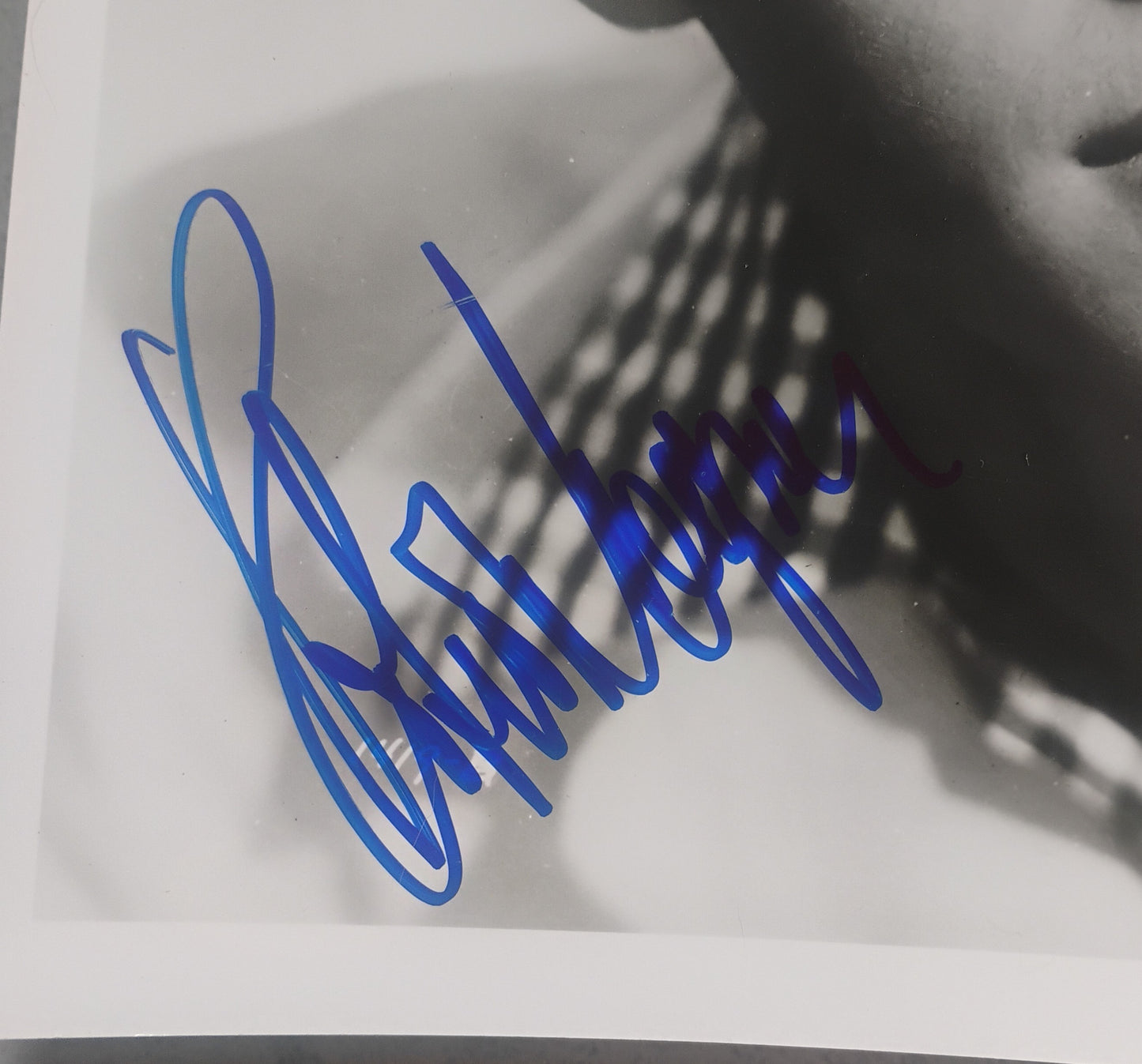 Robert Wagner Hand Signed Autograph 8x10 Photo JSA COA