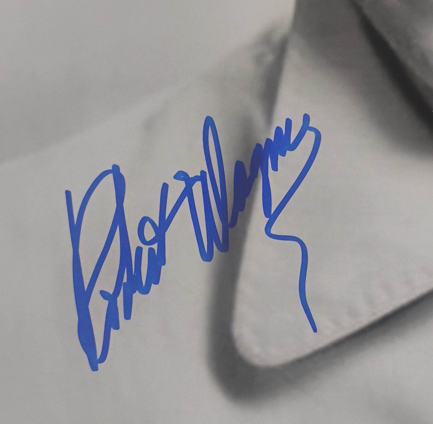 Robert Wagner Hand Signed Autograph 11x14 Photo JSA COA