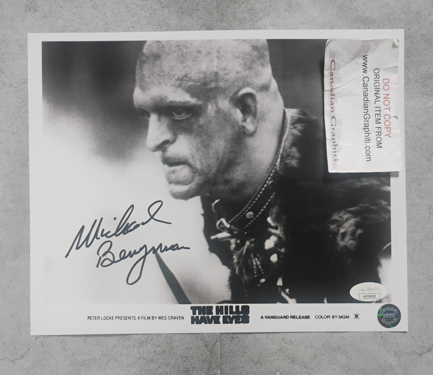Michael Berryman Hand Signed Autograph 8x10 Photo JSA COA The Hills Have Eyes