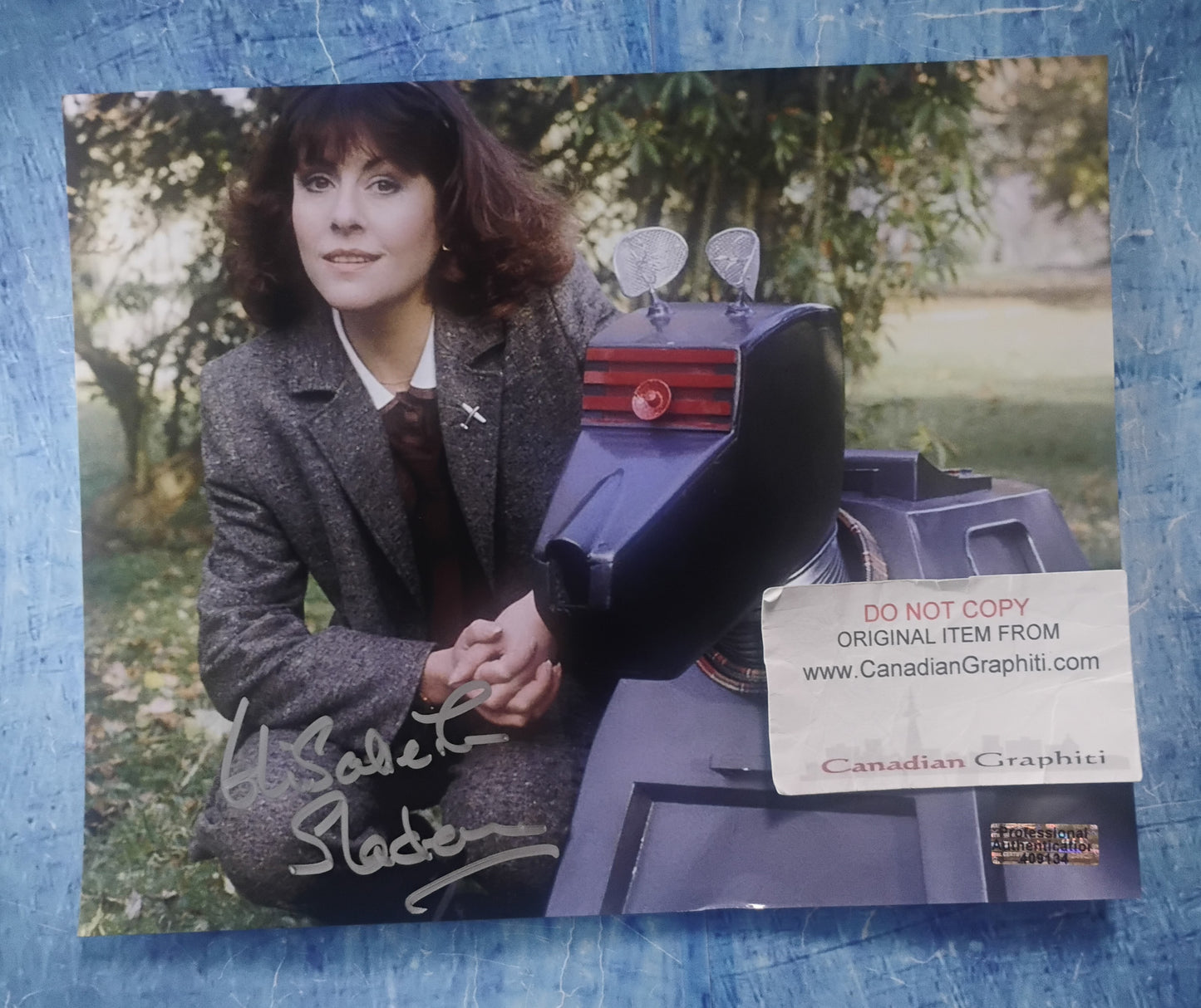 Elisabeth Sladen Hand Signed Autograph 8x10 Photo COA Doctor Who