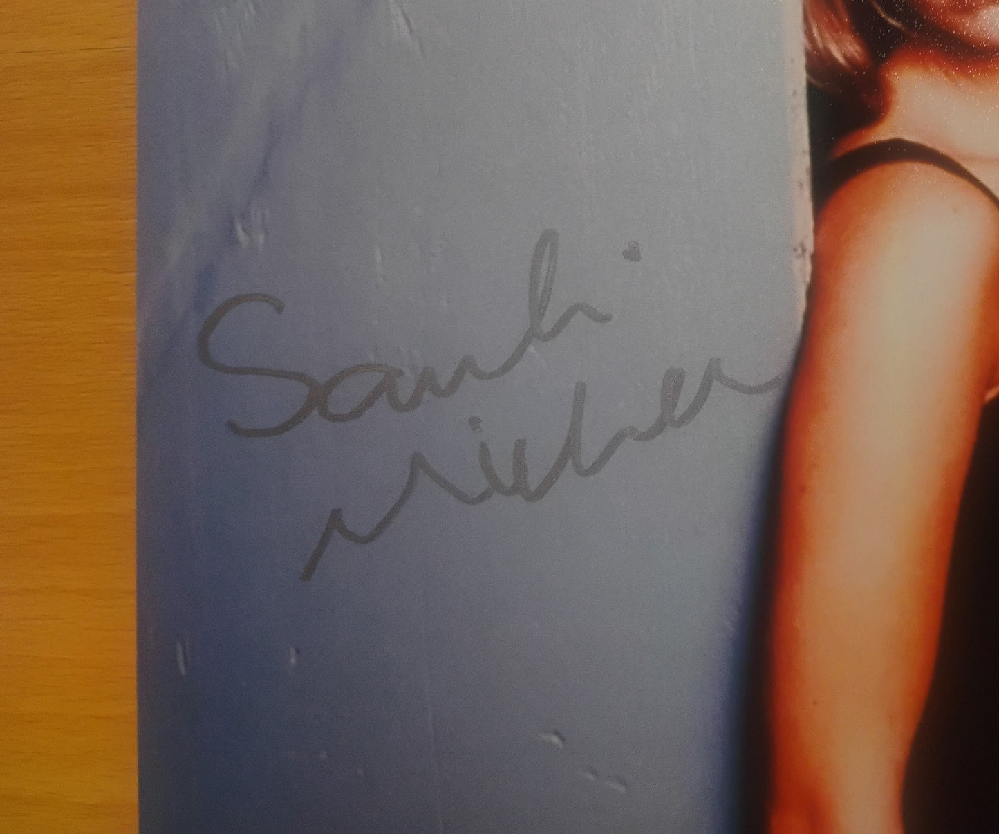 Sarah Michelle Gellar Hand Signed Autograph 8x10 Photo BAS COA