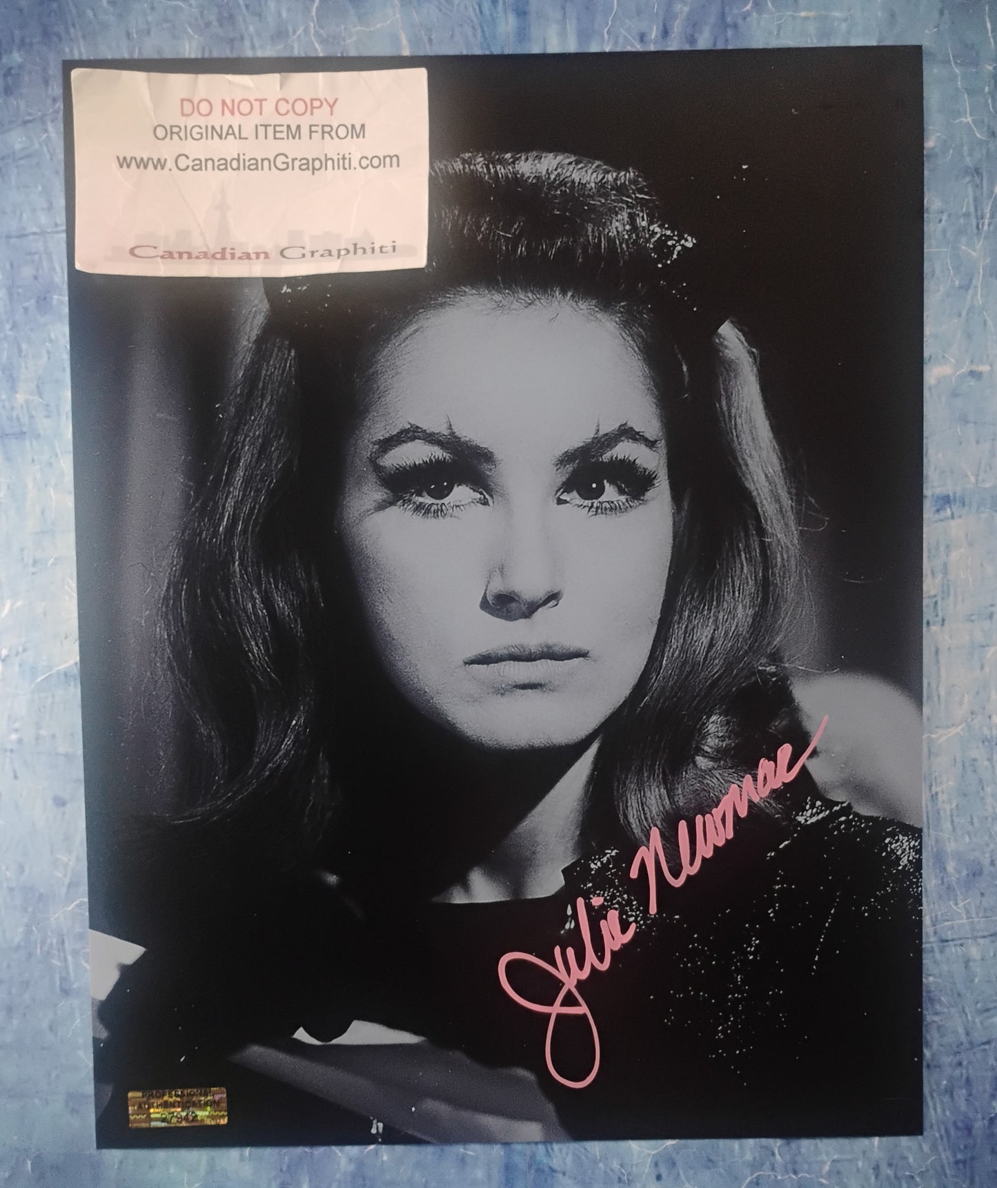 Julie Newmar Hand Signed Autograph Photo COA Catwoman