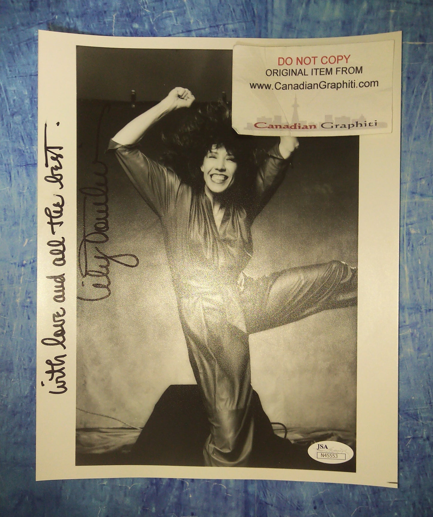 Lily Tomlin Hand Signed Autograph 8x10 Photo JSA COA