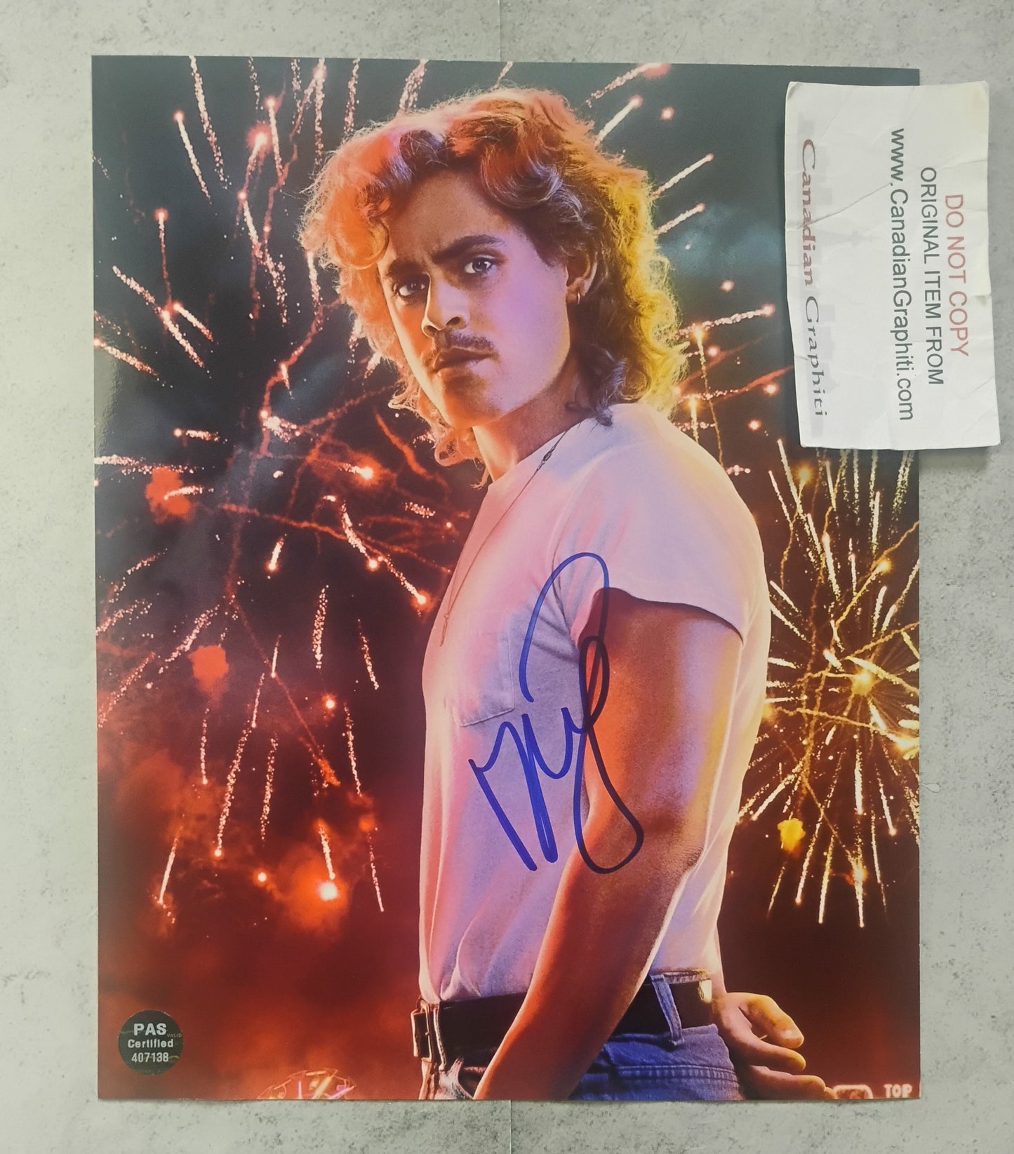 Dacre Montgomery Hand Signed Autograph 8x10 Photo COA Stranger Things