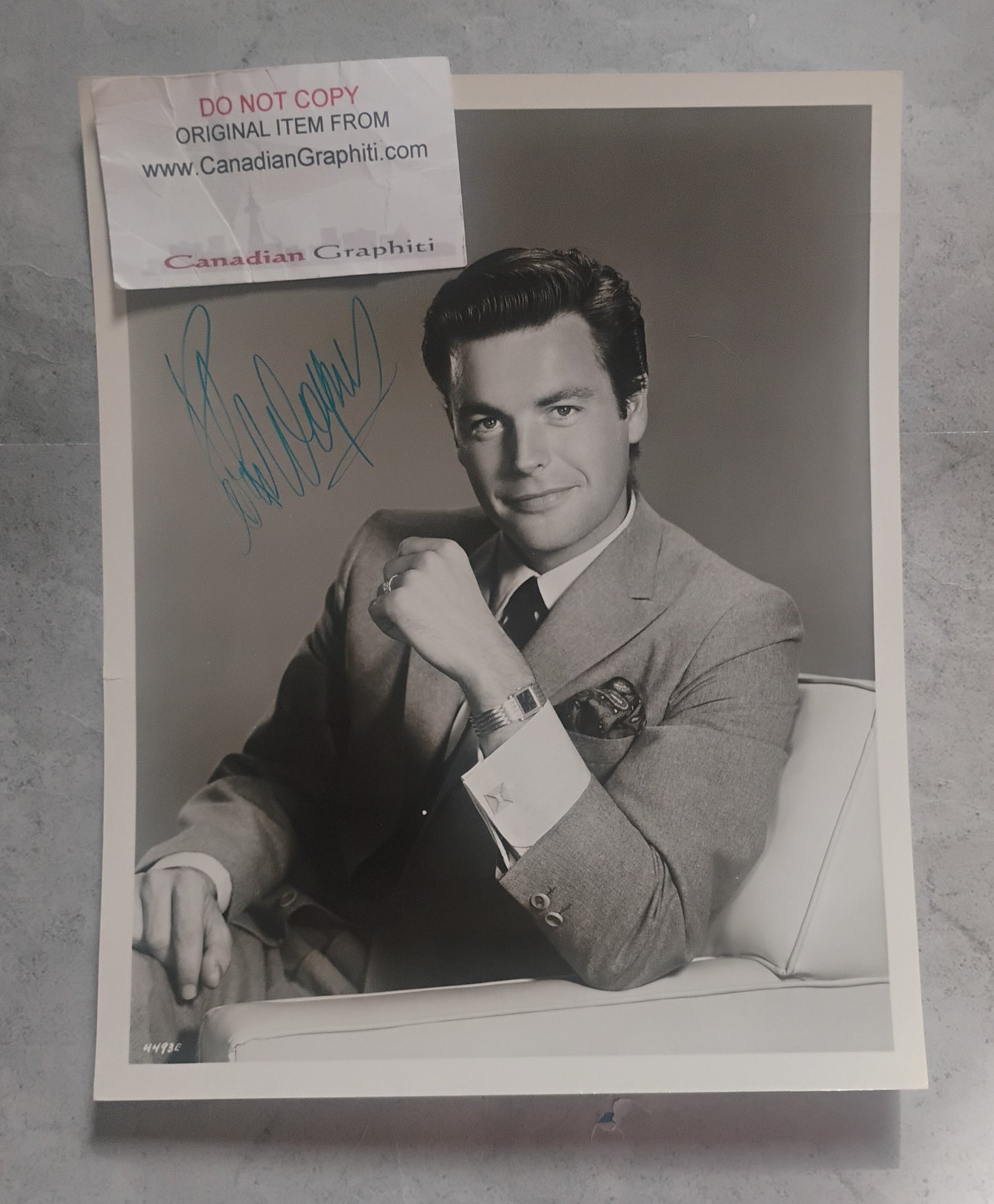 Robert Wagner Hand Signed Autograph 8x10 Photo PSA COA