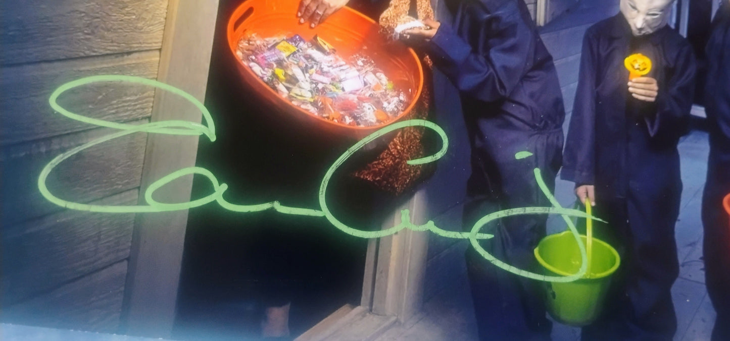 Jamie Lee Curtis Hand Signed Autograph 8x10 Photo COA