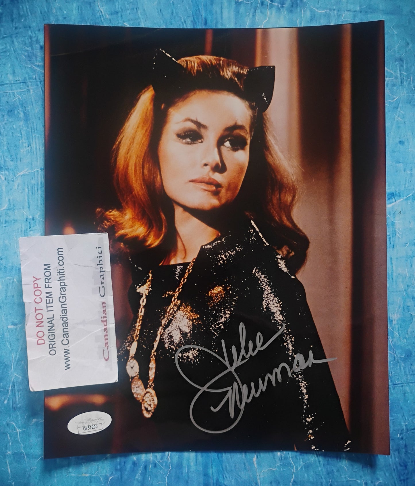 Julie Newmar Hand Signed Autograph 8x10 Photo JSA COA Catwoman