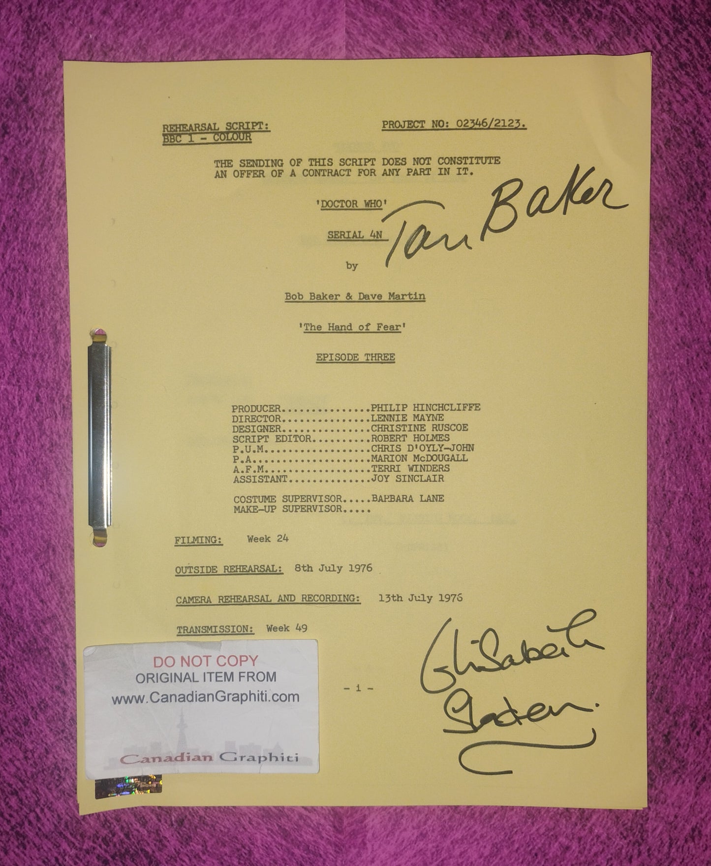 Elisabeth Sladen & Tom Baker Hand Signed Autograph Doctor Who Script COA