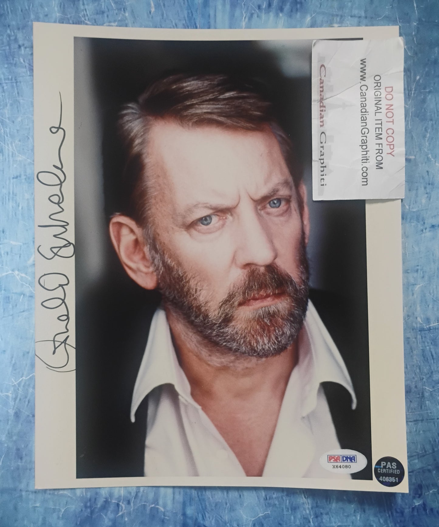 Donald Sutherland Hand Signed Autograph 8x10 Photo PSA COA