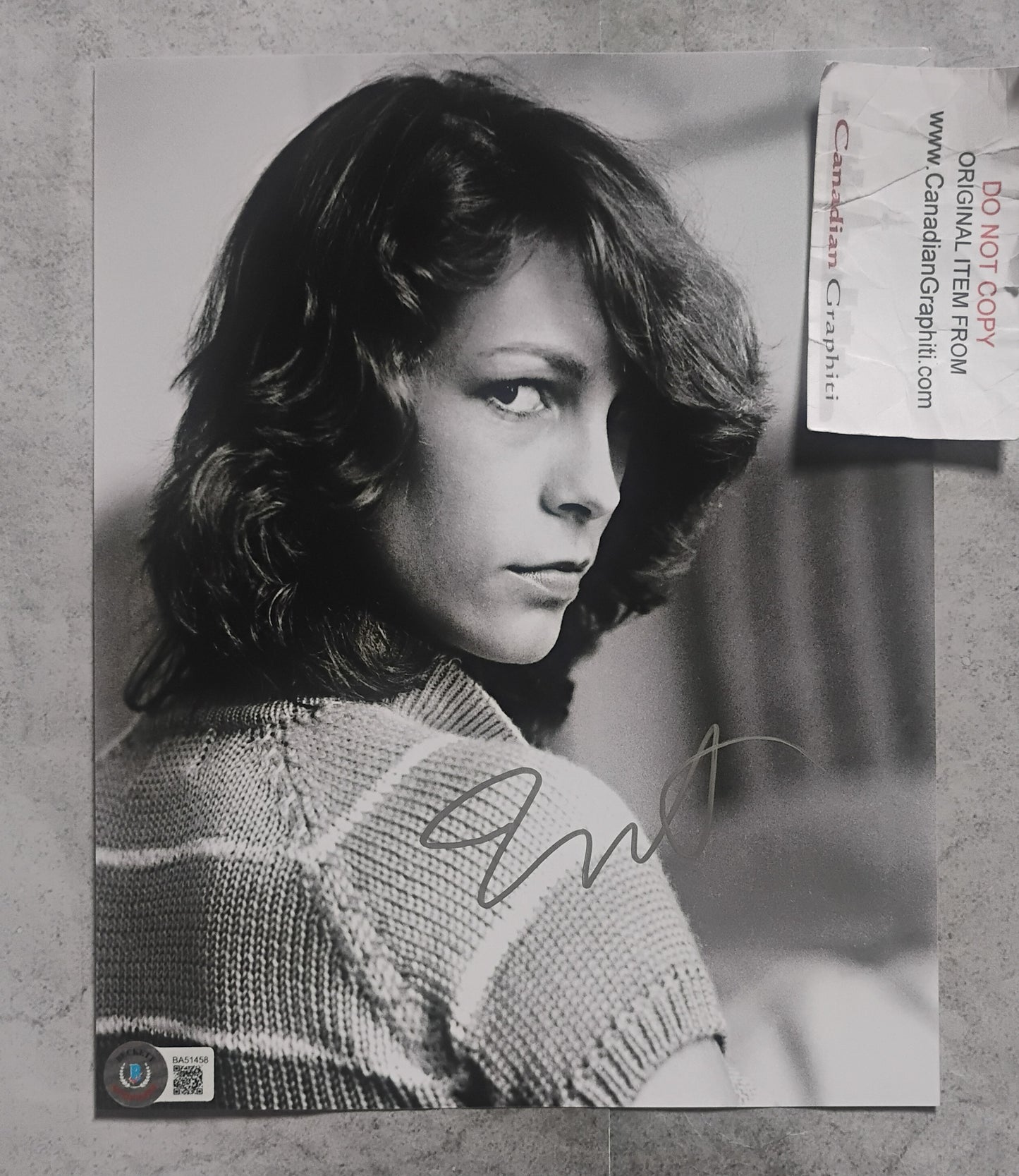 Jamie Lee Curtis Hand Signed Autograph 8x10 Photo BAS COA