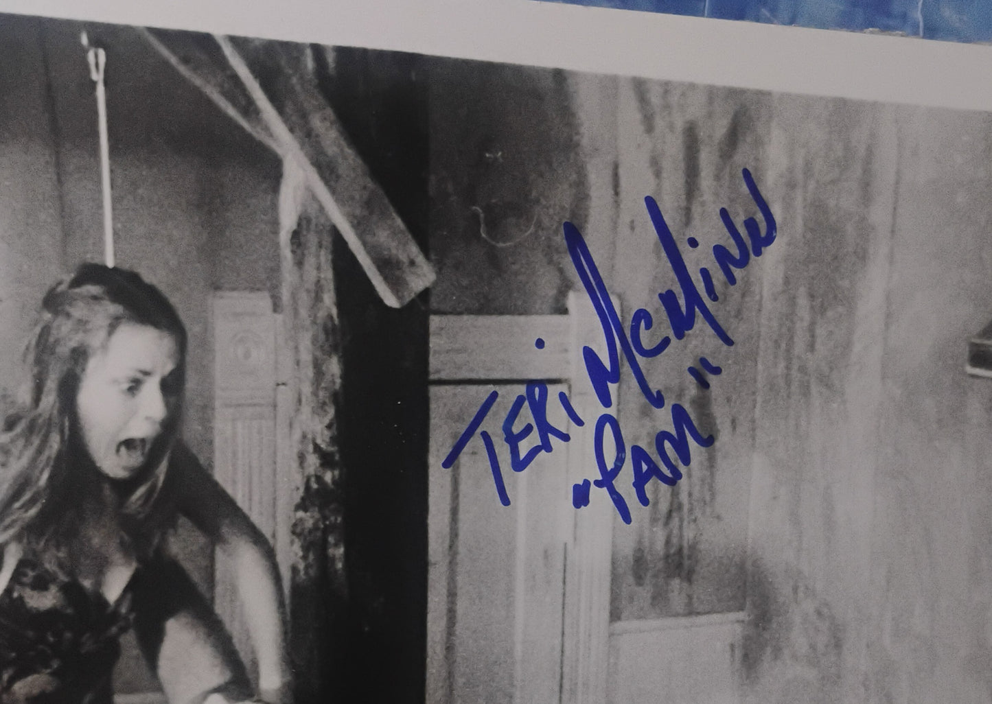 Gunnar Hansen, Teri McMinn & William Vail Hand Signed Autograph 8x10 Photo JSA COA Texas Chainsaw Massacre