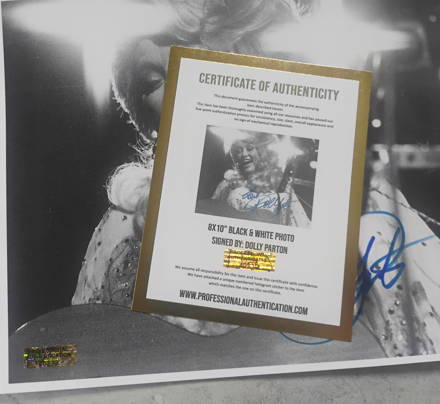Dolly Parton Hand Signed Autograph 8x10 Photo COA
