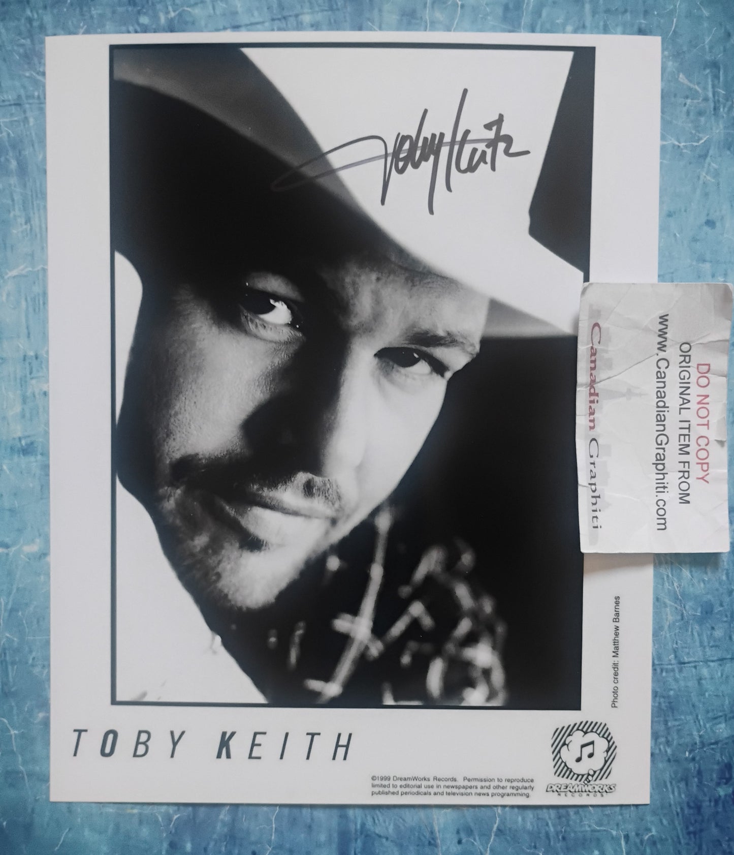 Toby Keith Hand Signed Autograph 8x10 Photo COA