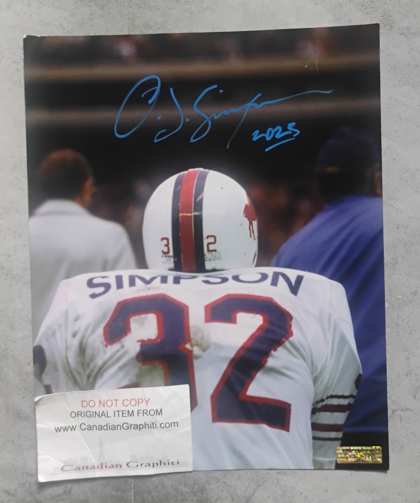 OJ Simpson Hand Signed Autograph 8x10 Photo COA