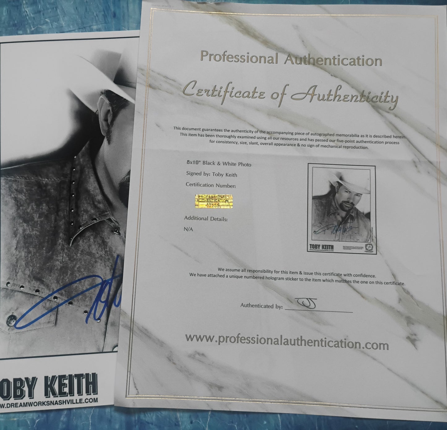Toby Keith Hand Signed Autograph 8x10 Photo COA