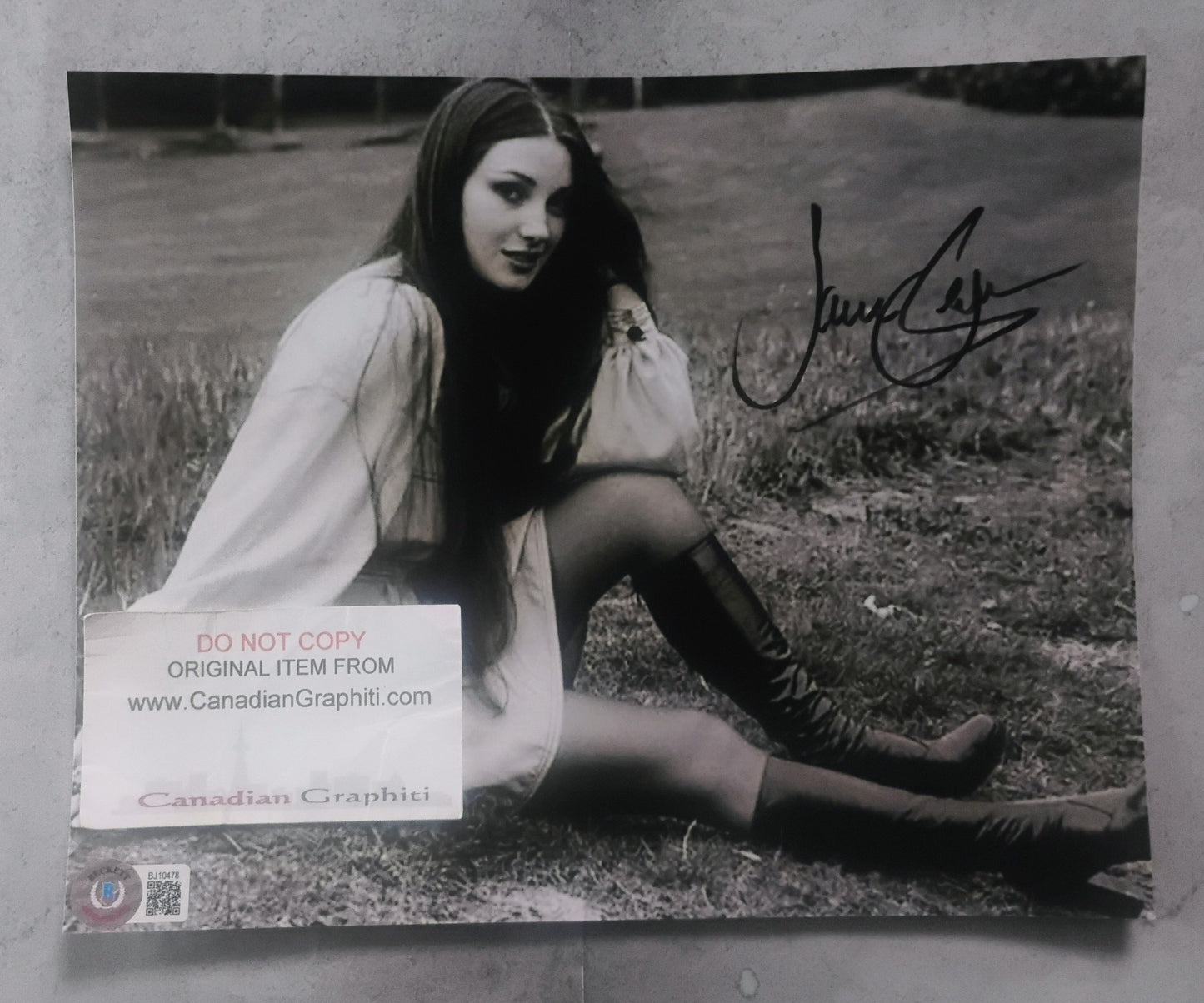 Jane Seymour Hand Signed Autograph 8x10 Photo BAS COA James Bond
