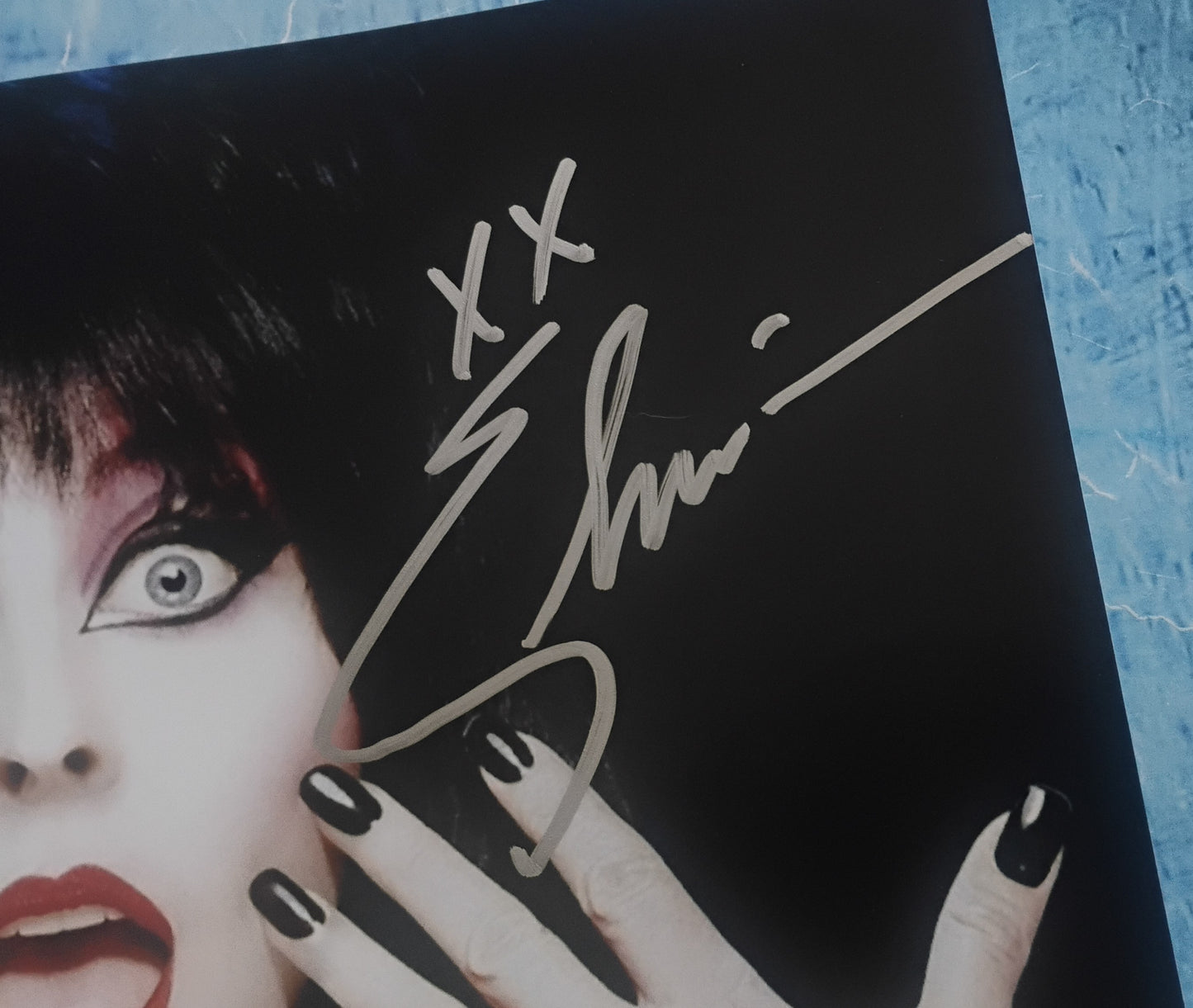 Elvira Cassandra Peterson Hand Signed Autograph 8x10 Photo BAS COA