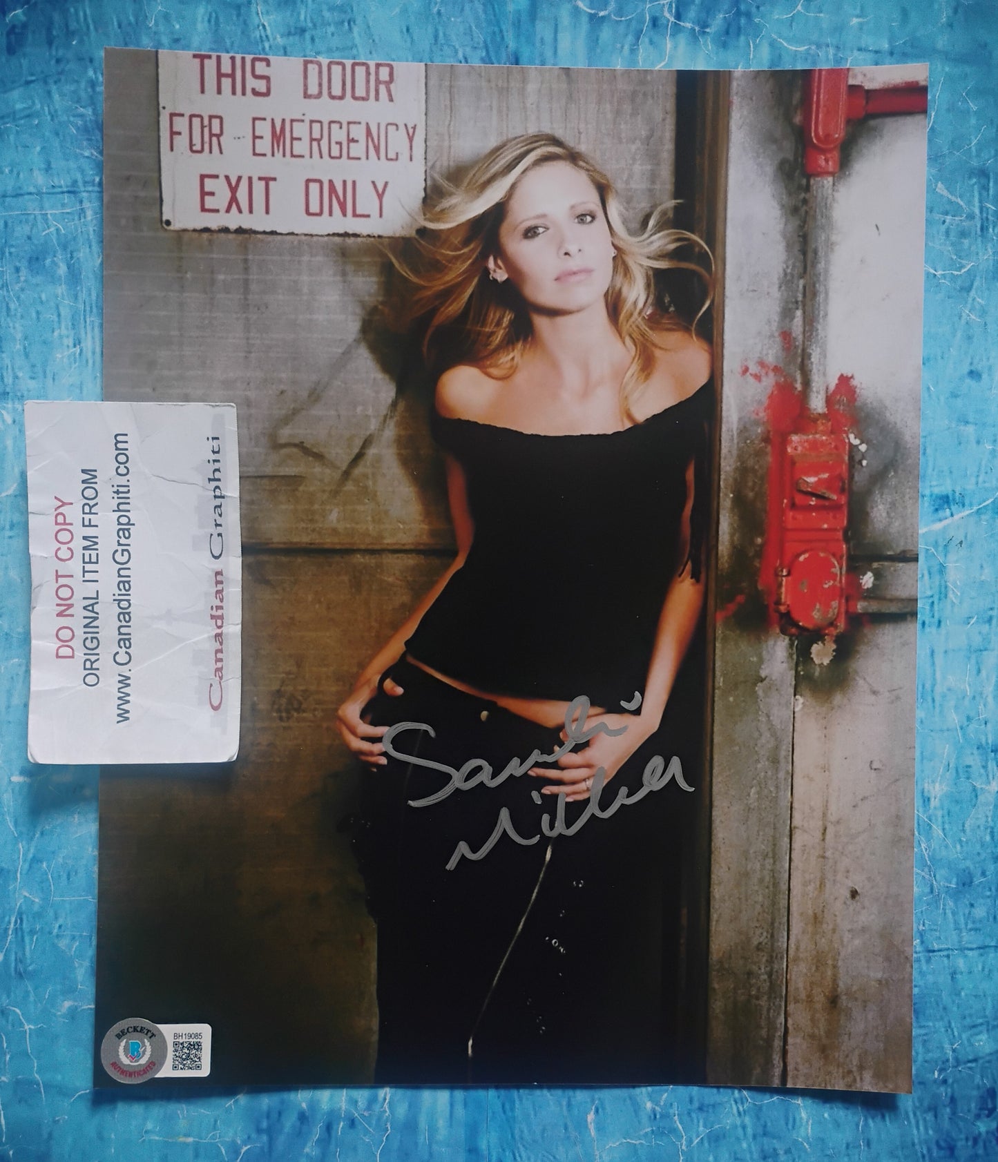 Sarah Michelle Gellar Hand Signed Autograph 8x10 Photo BAS COA Buffy The Vampire Slayer