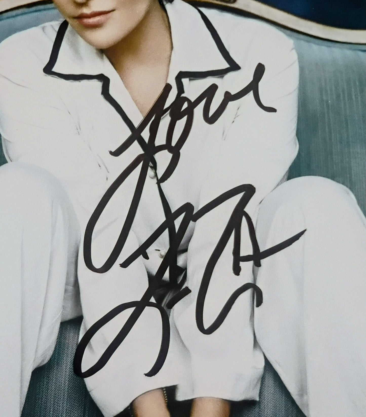 Liza Minnelli Hand Signed Autograph 8x10 Photo BAS COA
