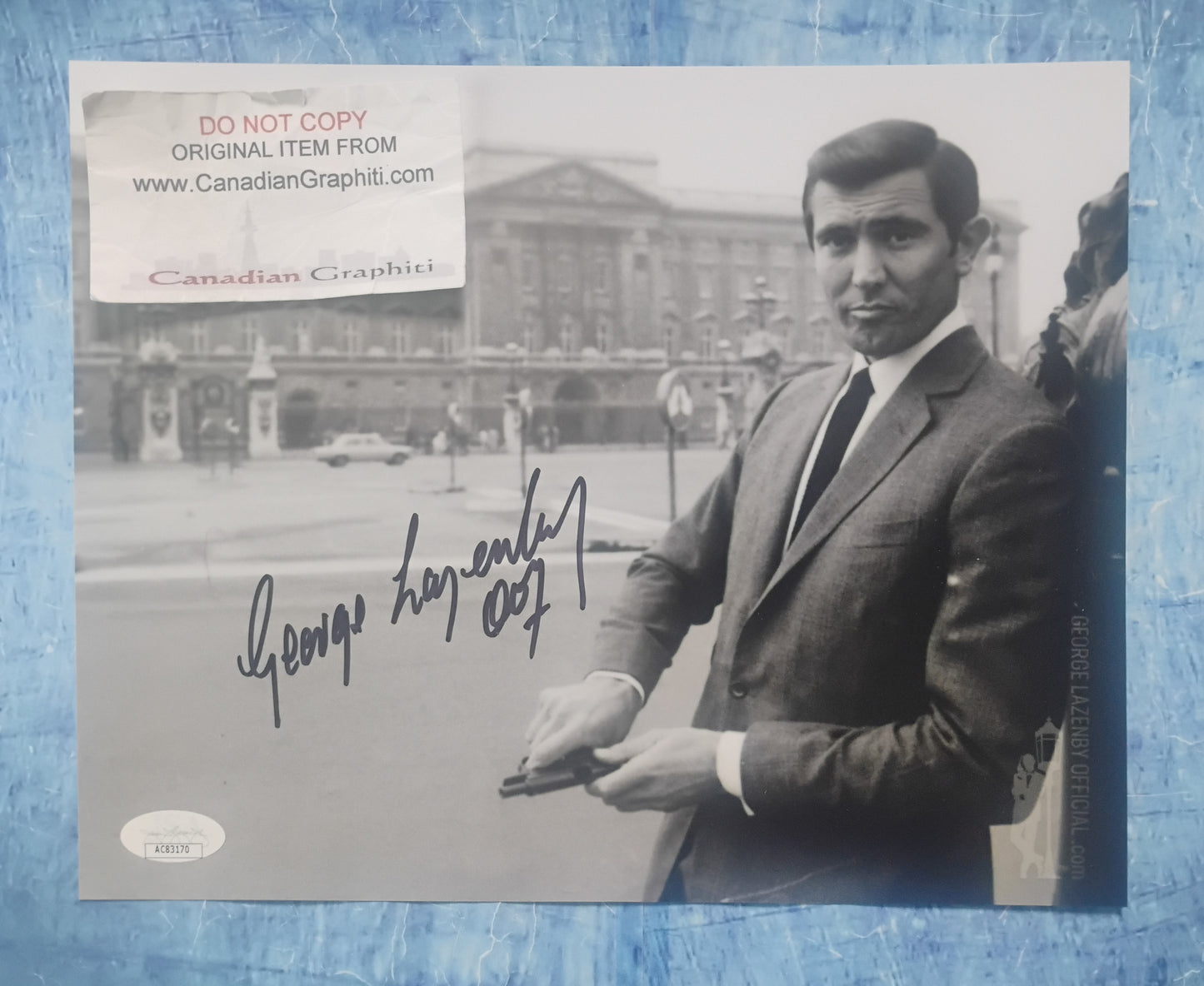 George Lazenby Hand Signed Autograph 8x10 Photo JSA COA James Bond