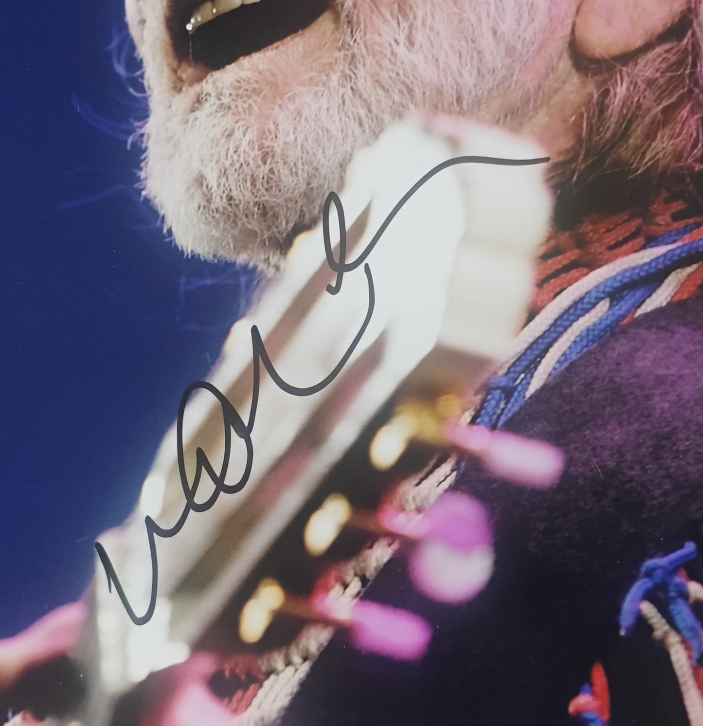 Willie Nelson Hand Signed Autograph 11x14 Photo JSA COA